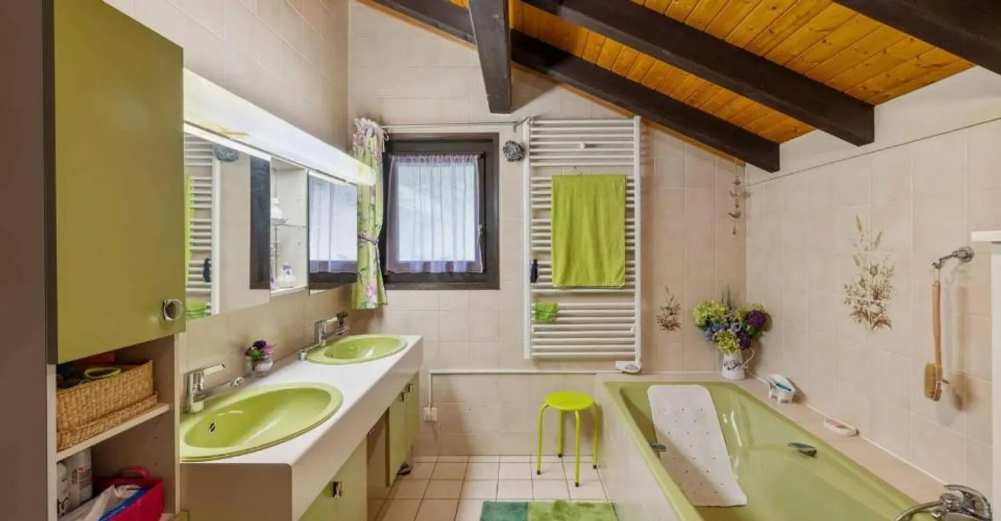 Charming Chalet with Mountain View - Photo 7 of 12