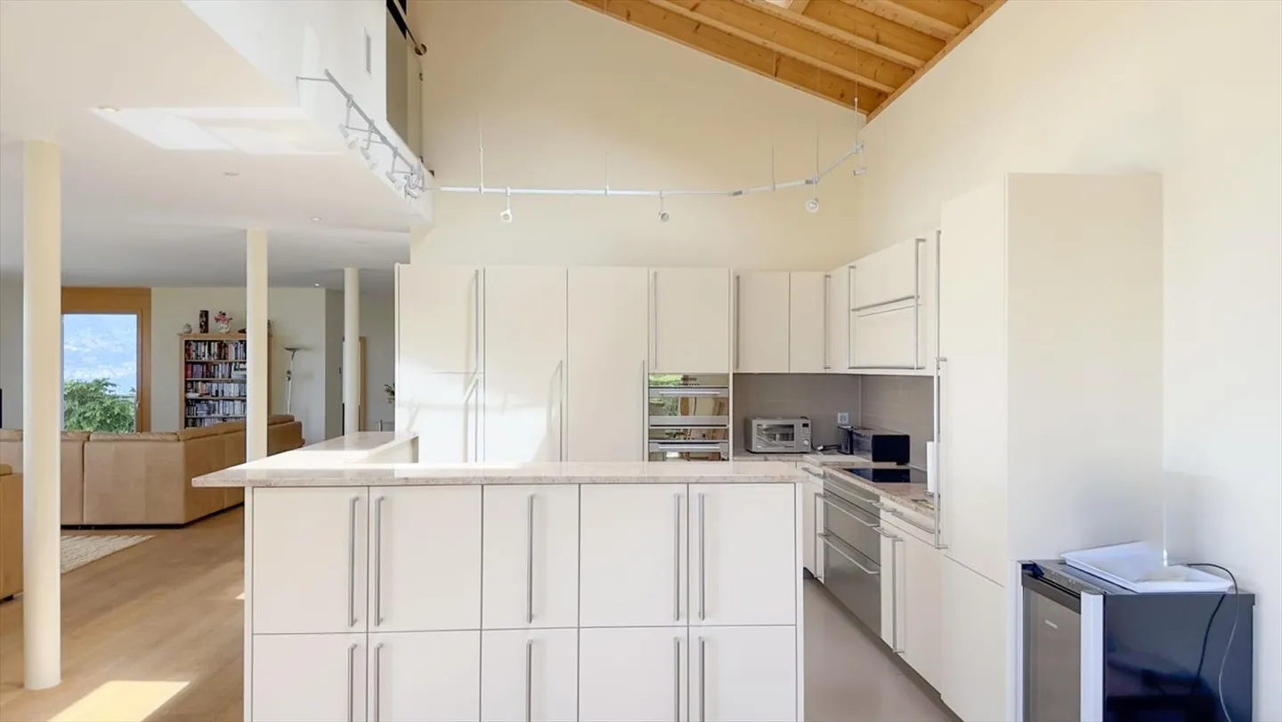 Luxuriöse Architektenvilla mit atemberaubendem 180° Blick auf den Genfersee! - Foto 6 von 13