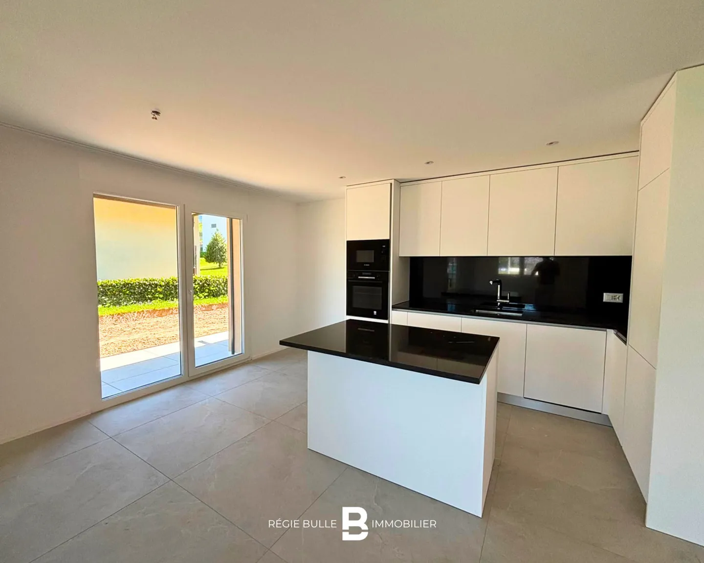Giffers - Magnifico appartamento di 3.5 locali in affitto - Foto 2 di 9