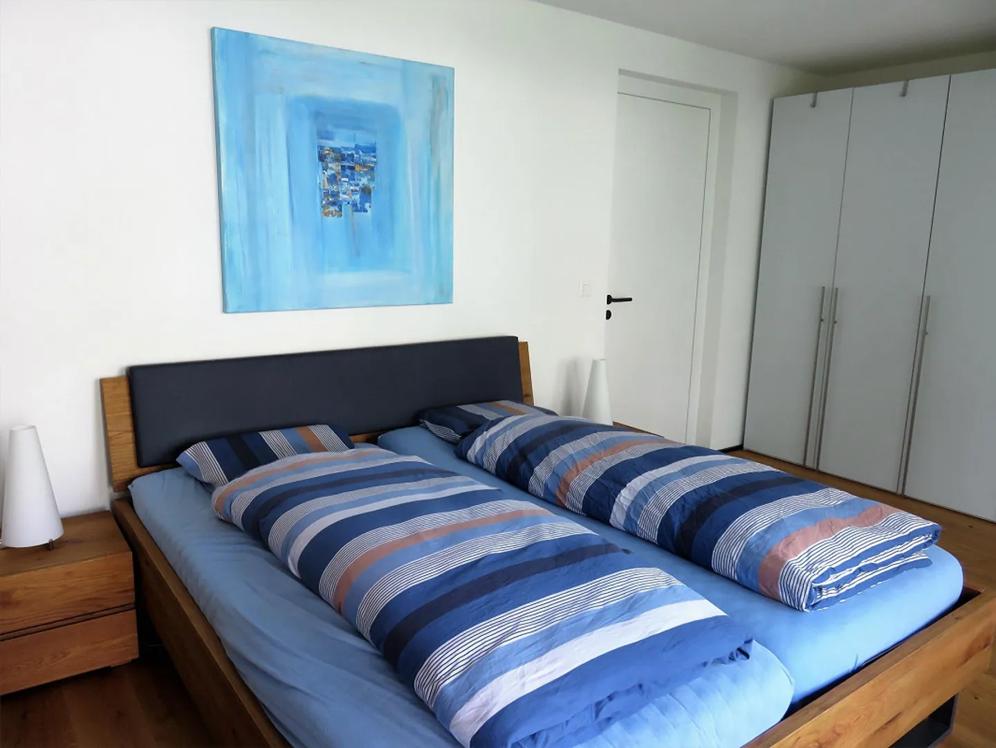 Living like in a single-family home - Photo 6 of 15