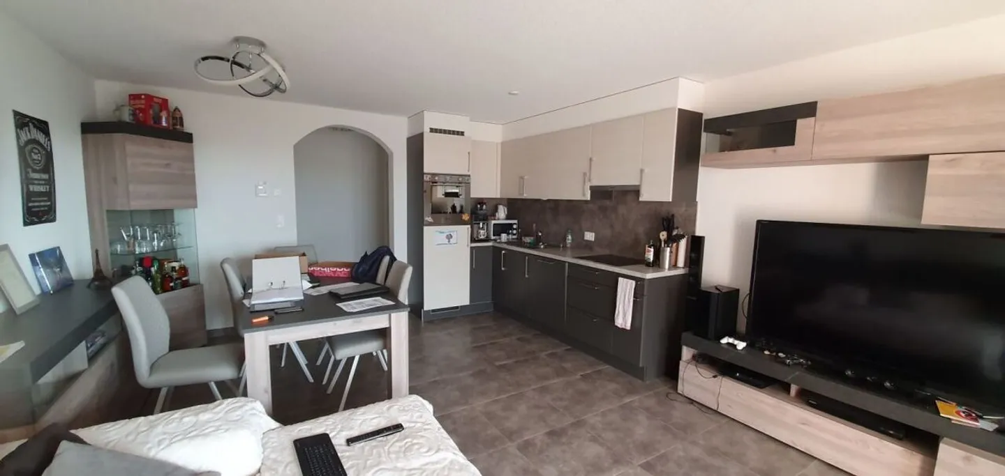 Furnished - 2.5 rooms in the attic at the entrance of the village with parking spaces and balcony - Photo 2 of 9