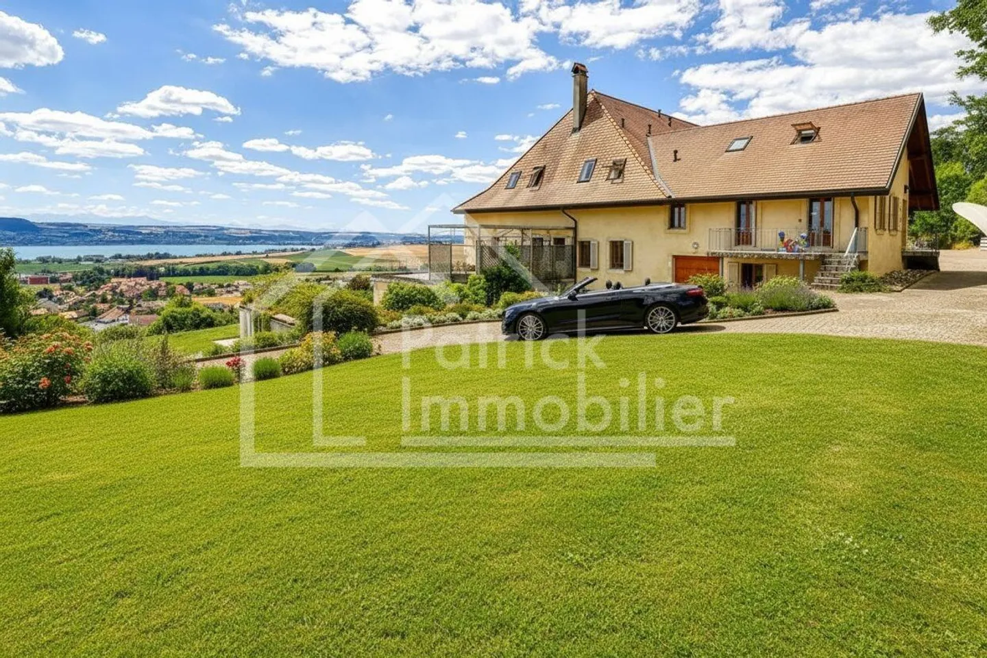 8-Zimmer-Haus - Foto 1 von 18