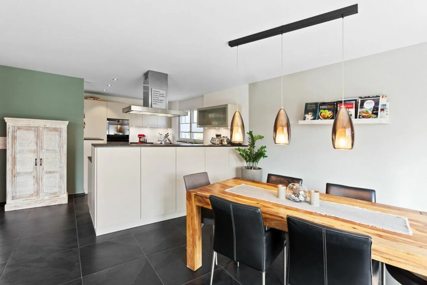 Modern Elegance in Idyllic Location - Your Dream Home in Weingarten - Photo 7 of 15