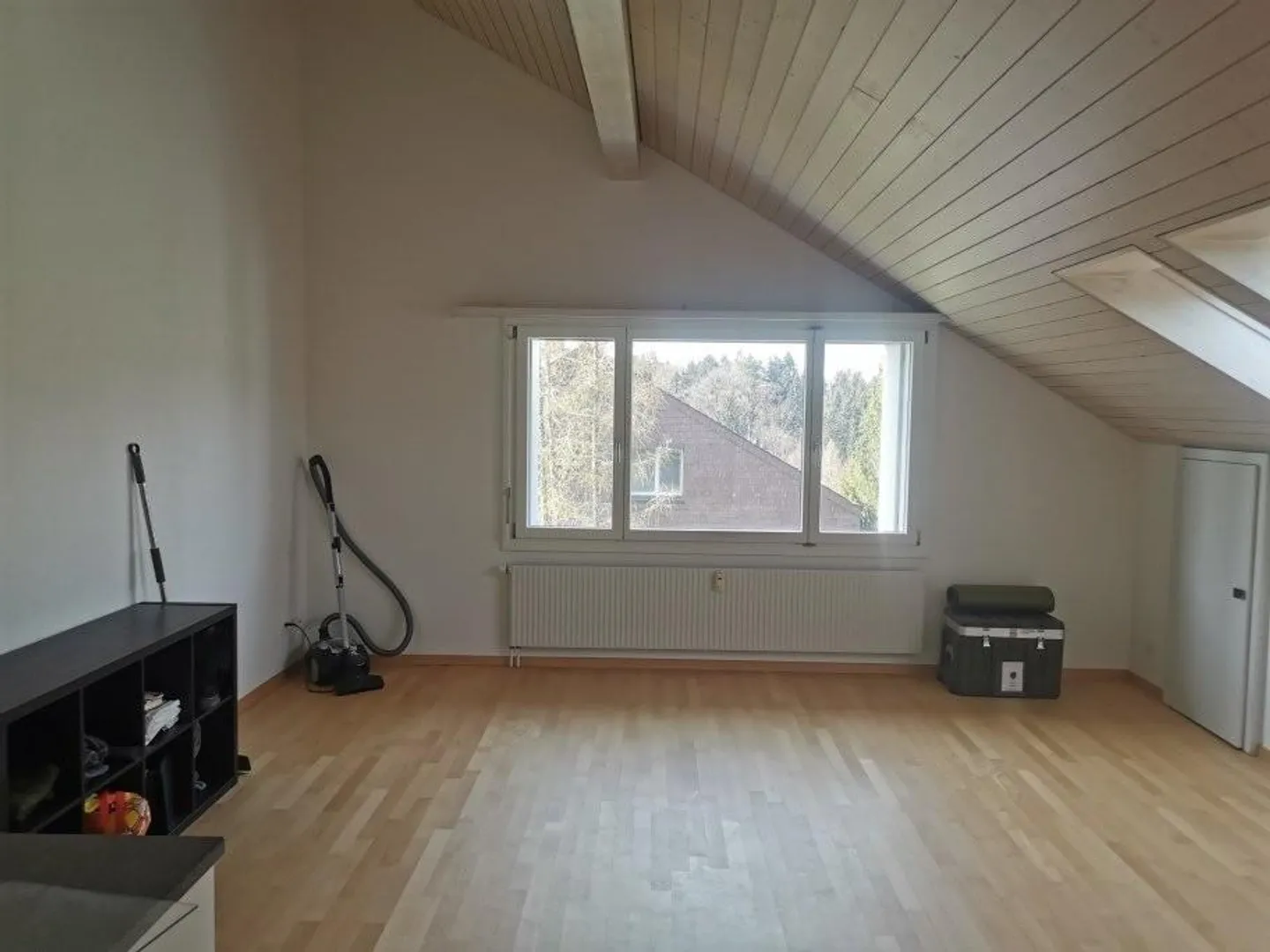Pretty attic apartment near Lake Wohlensee - Photo 6 of 6