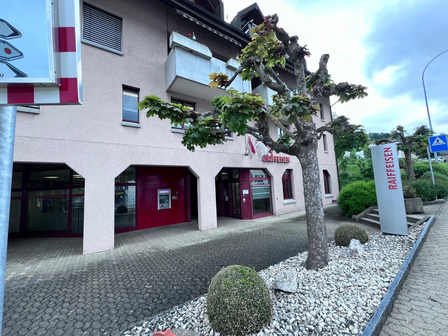 Sono al Gopfriedstutz un chiosco.. o forse una banca? Sono in un hotel o in una cassa? - Foto 4 di 33