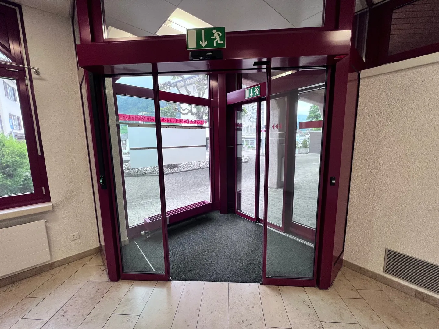 Sono al Gopfriedstutz un chiosco.. o forse una banca? Sono in un hotel o in una cassa? - Foto 8 di 33