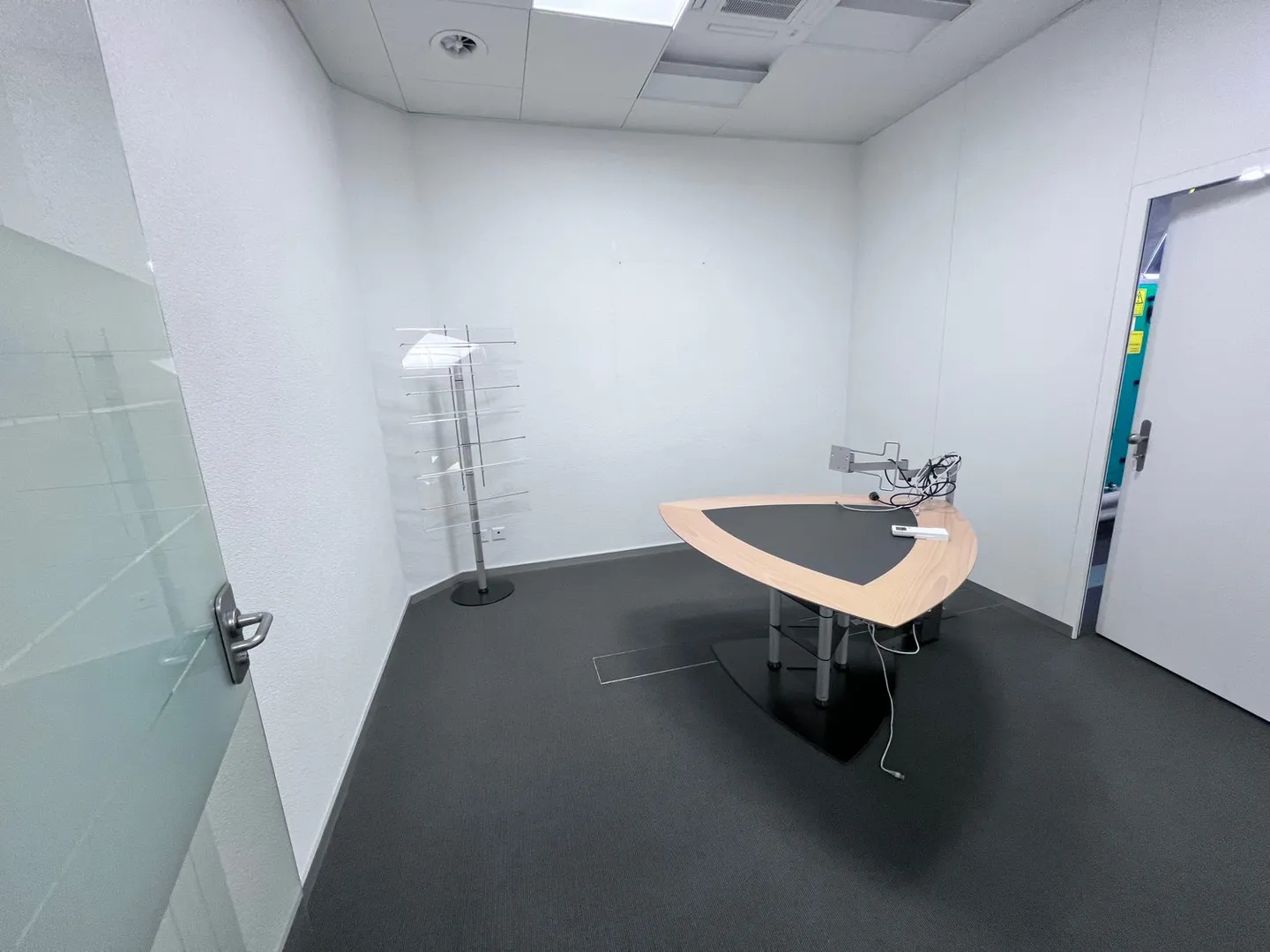 Sono al Gopfriedstutz un chiosco.. o forse una banca? Sono in un hotel o in una cassa? - Foto 18 di 33