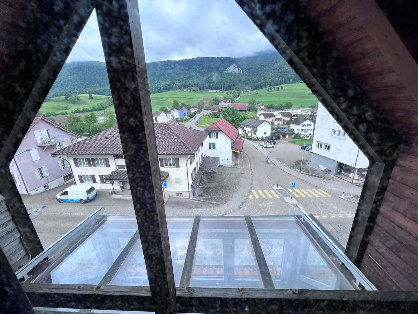 Sono al Gopfriedstutz un chiosco.. o forse una banca? Sono in un hotel o in una cassa? - Foto 30 di 33