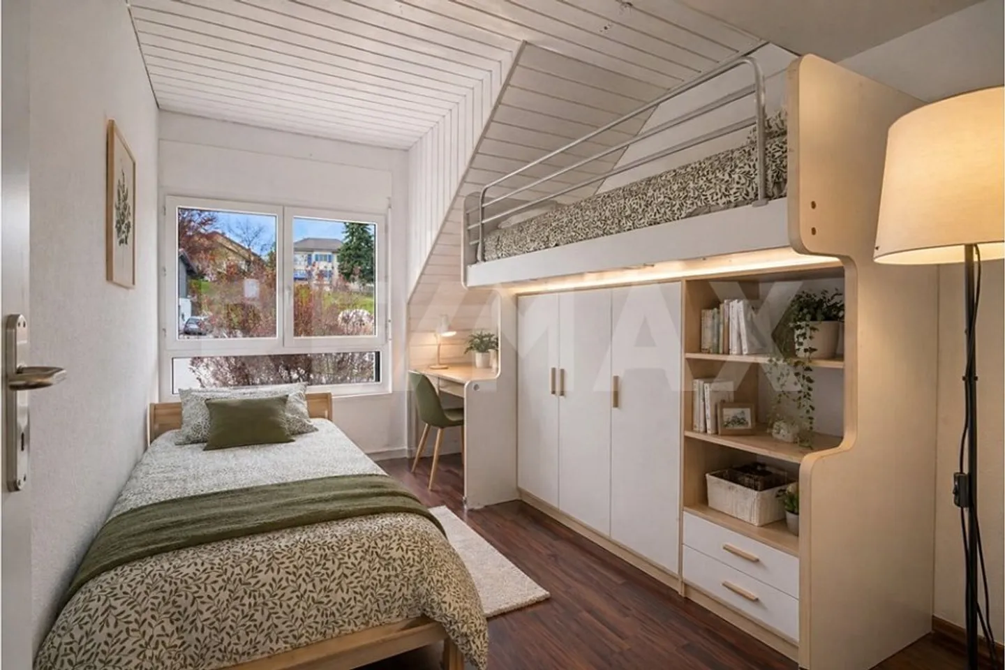 Duplex top floor | Cathedral ceiling, 180° view of the Alps & countryside... - Photo 6 of 8