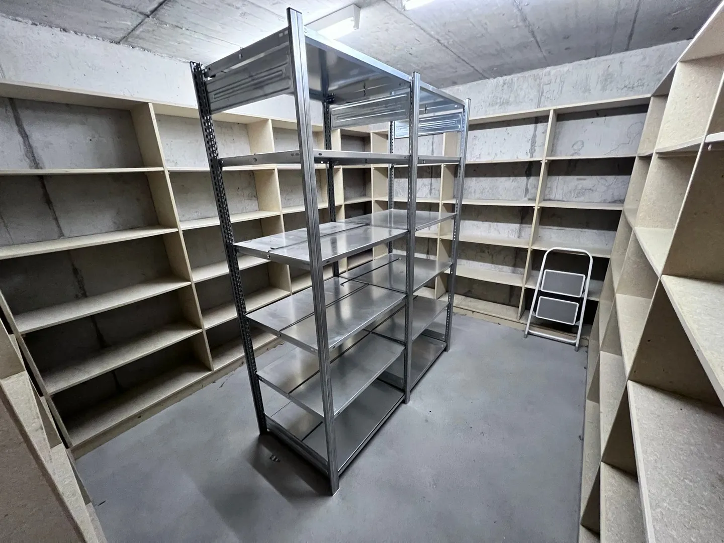 Sono al Gopfriedstutz un chiosco.. o forse una banca? Sono in un hotel o in una cassa? - Foto 20 di 33