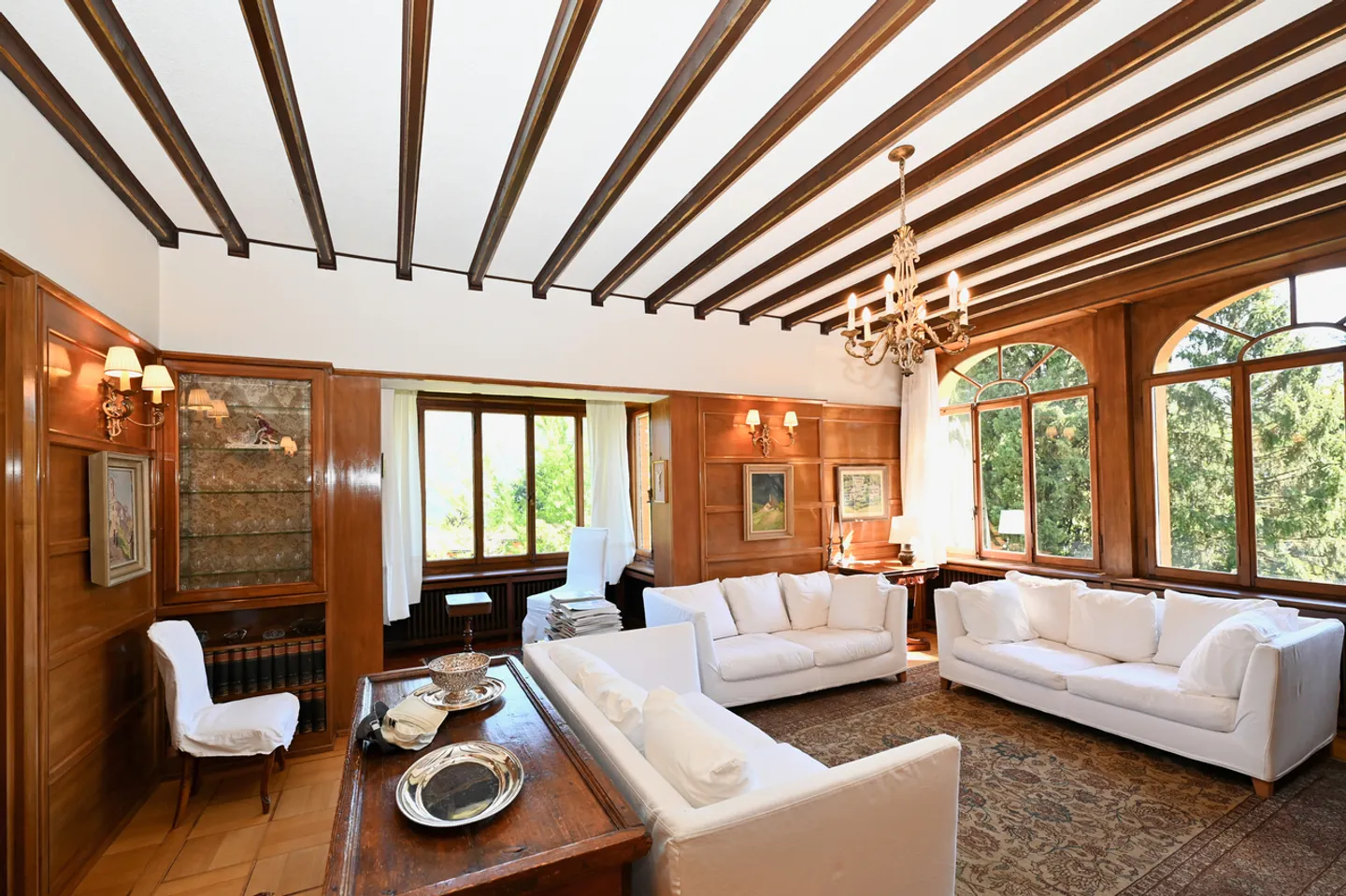 Prestigeträchtige Villa mit herrlichem Park in der Nähe des Zentrums von Lugano - Foto 7 von 17