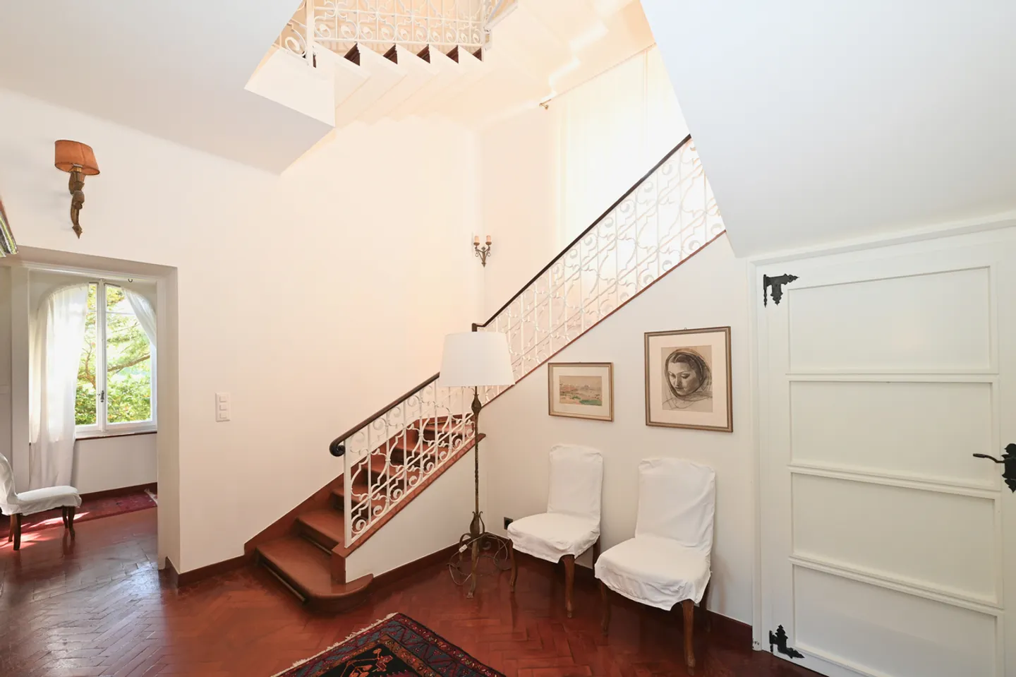 Prestigeträchtige Villa mit herrlichem Park in der Nähe des Zentrums von Lugano - Foto 15 von 17