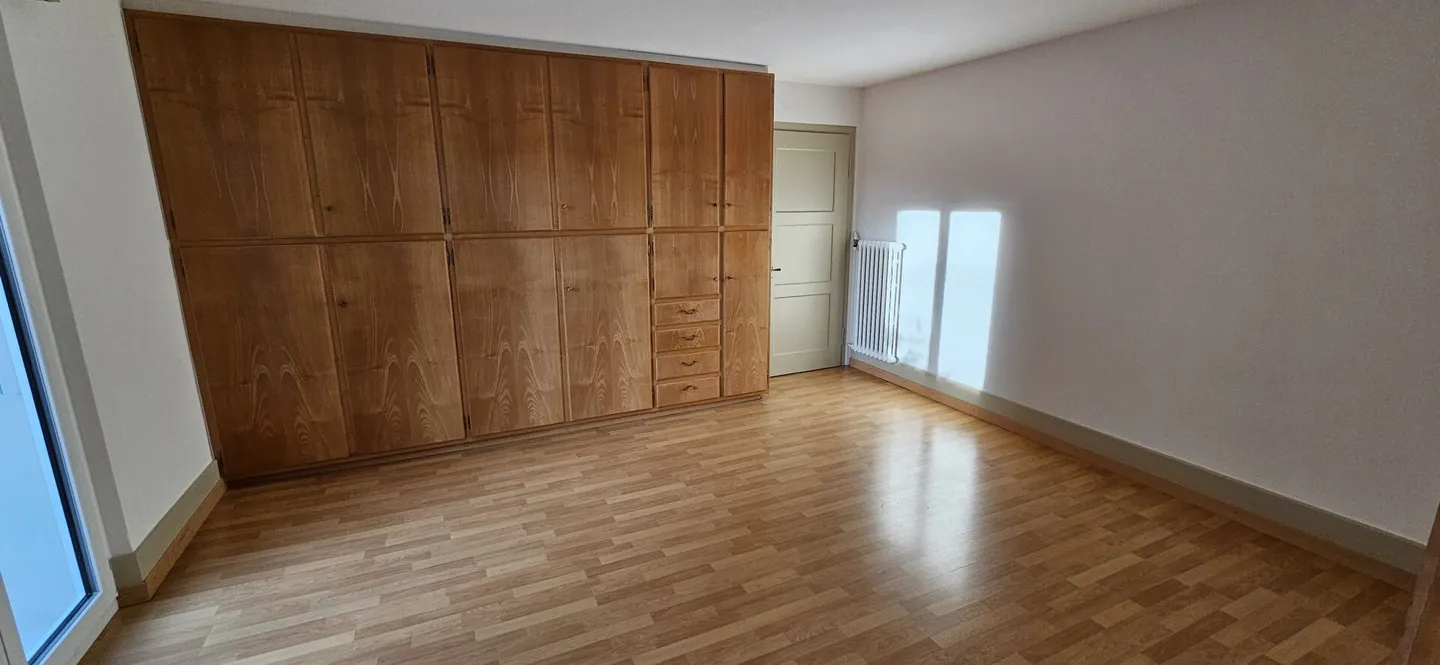 Single-family home with garden / terrace & wine cellar, family or home office - Photo 4 of 13