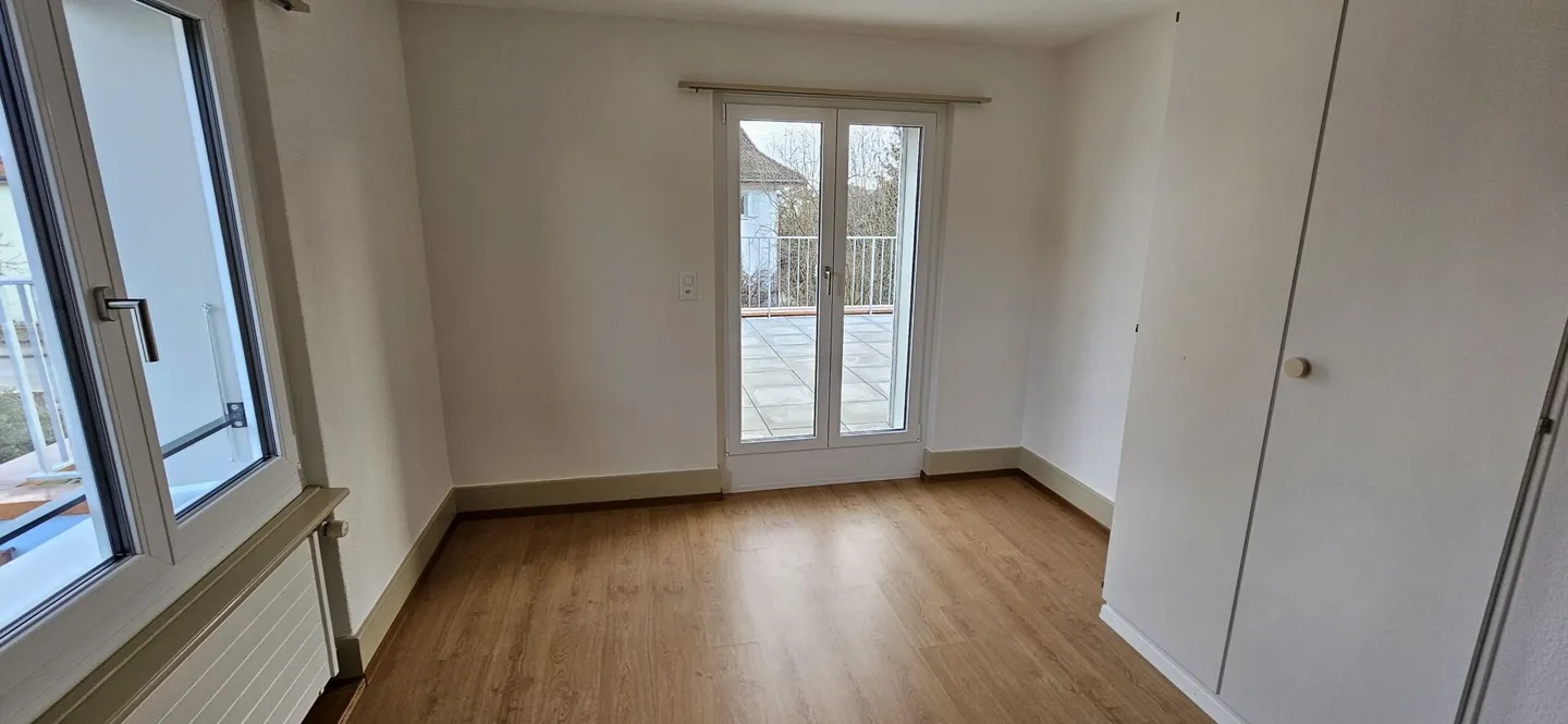Single-family home with garden / terrace & wine cellar, family or home office - Photo 7 of 13