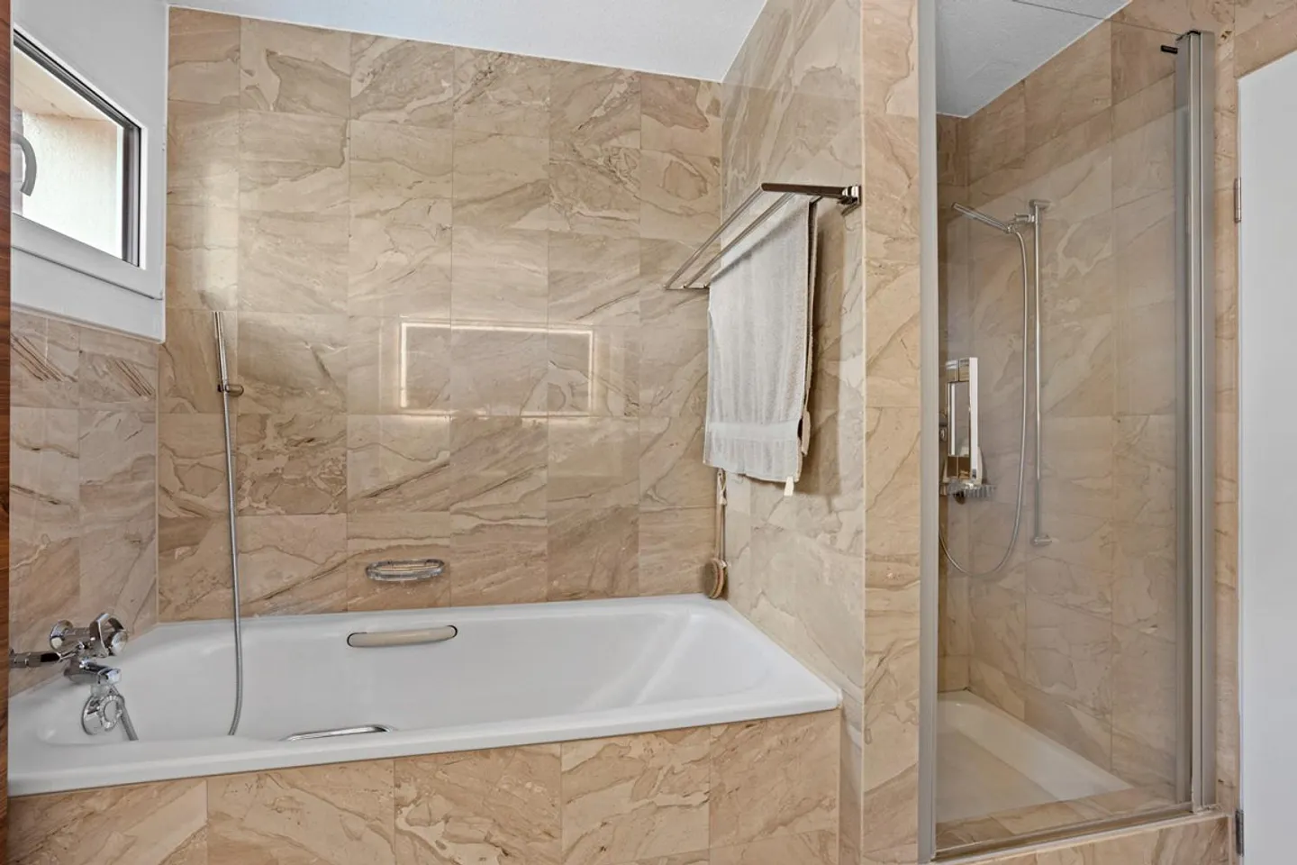5.5-Room Maisonette near the Frauenfeld Hospital - Photo 4 of 30