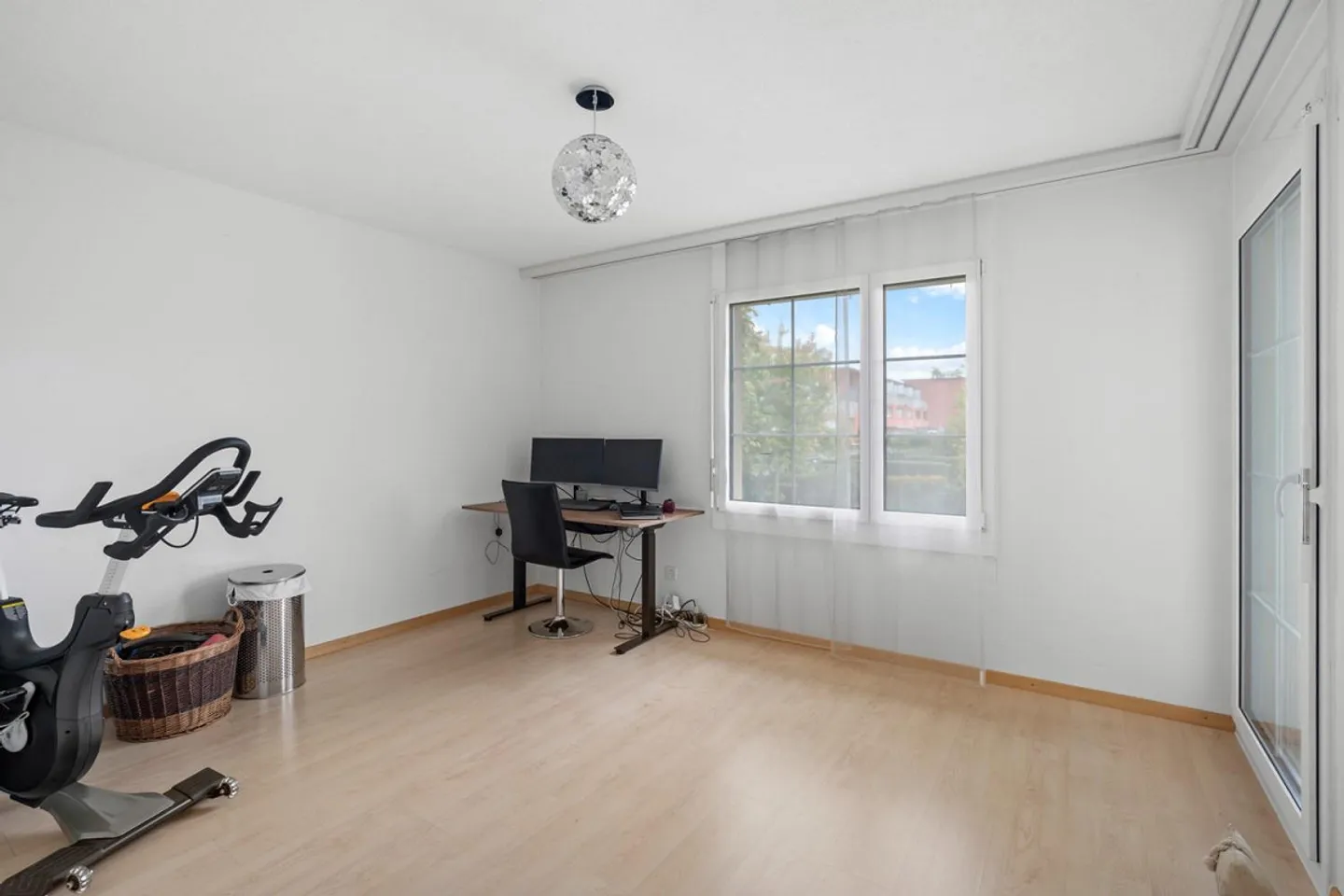 5.5-Room Maisonette near the Frauenfeld Hospital - Photo 6 of 30