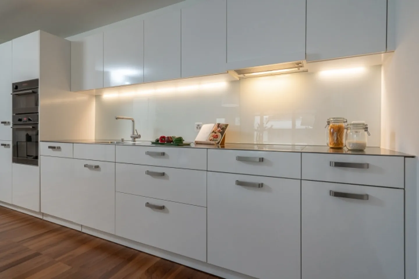 Modern Apartment in Central Location - Photo 4 of 8