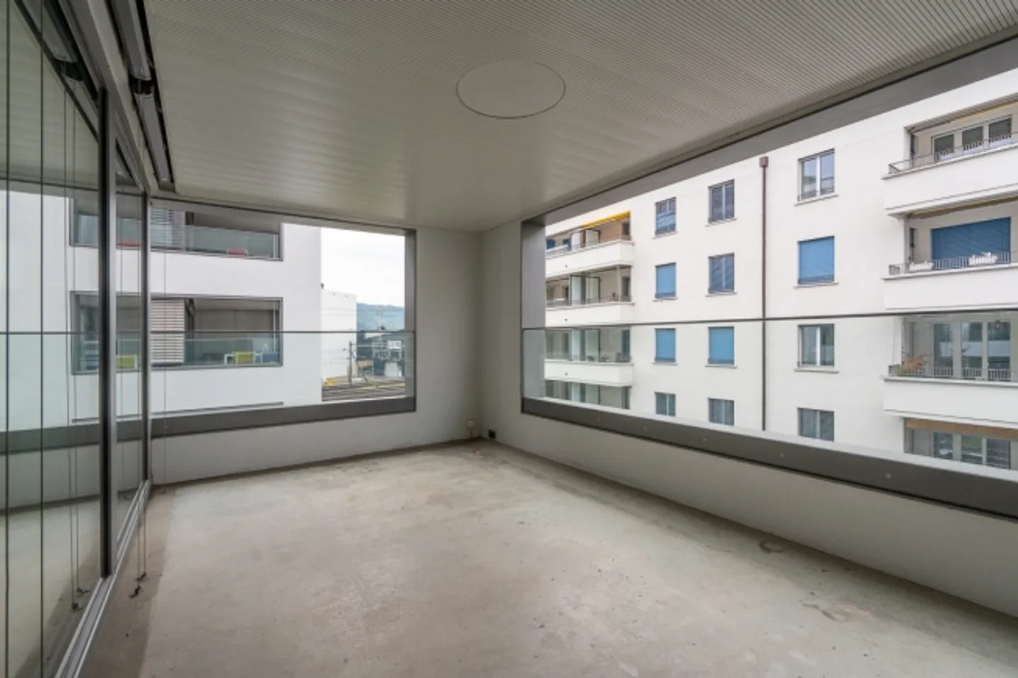 Modern Apartment in Central Location - Photo 8 of 8