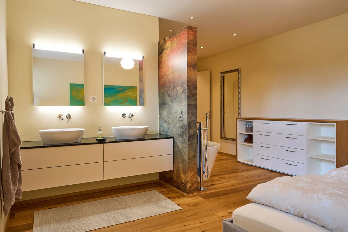 SONNE PUUR ÜBER DEM NEBELMEER: 2 exklusive, topmoderne Gartenwohnungen (1x mit 5.5 Zimmer & 1x mit 3.5 Zimmer.) - Foto 9 von 12