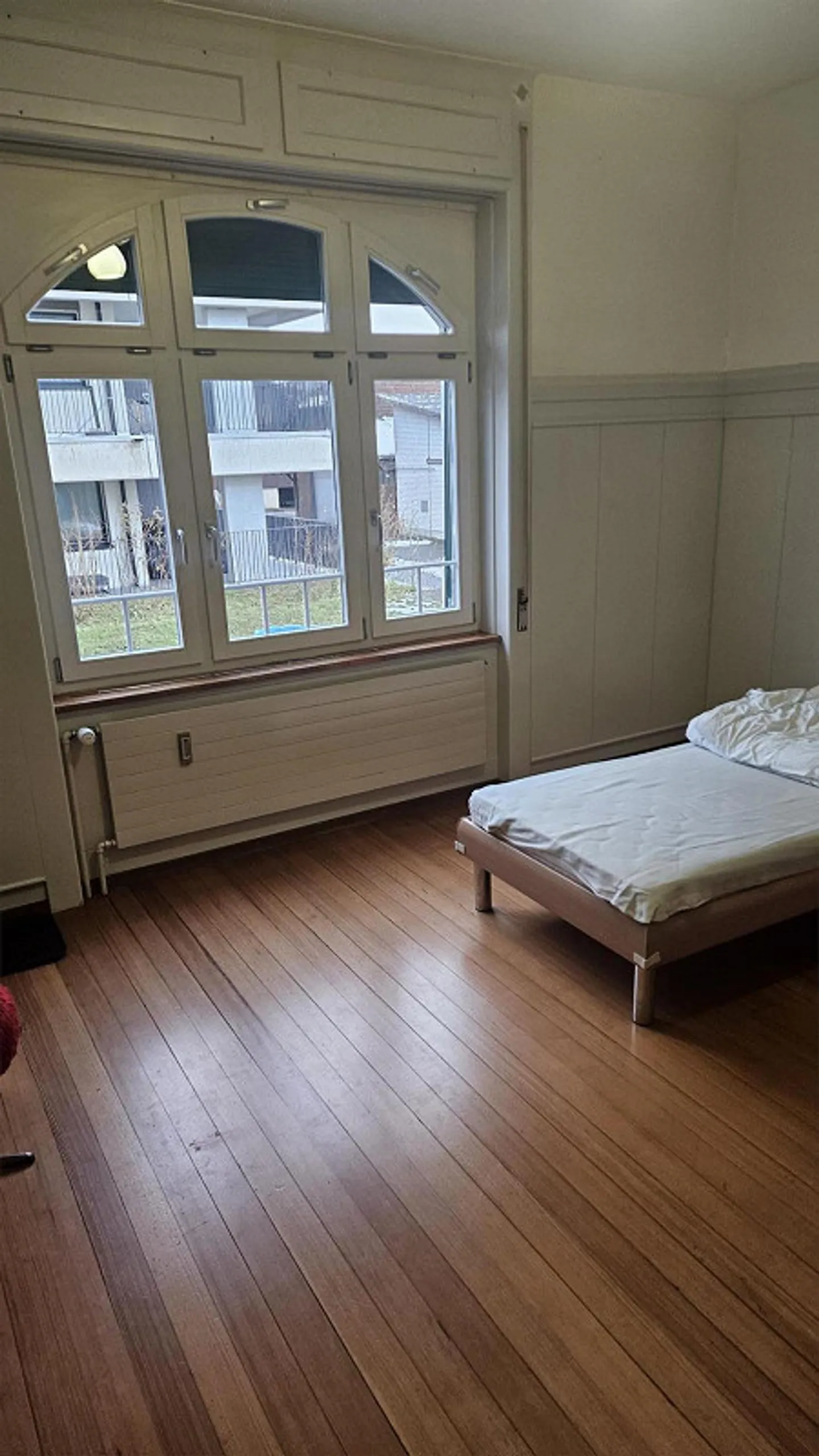 Camera doppia arredata e accogliente per uso singolo - Foto 8 di 9