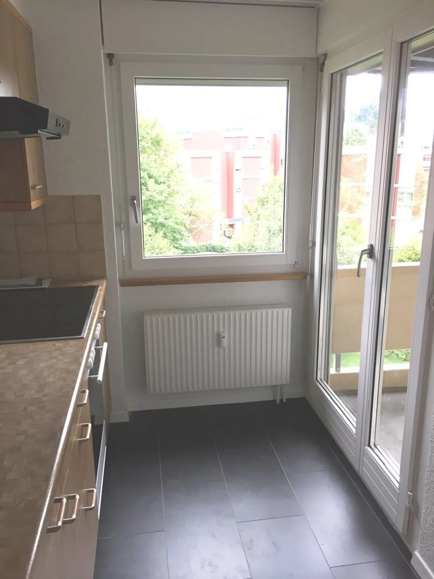 Temporary Gallery Apartment with Fireplace and 2 Balconies - Photo 3 of 9