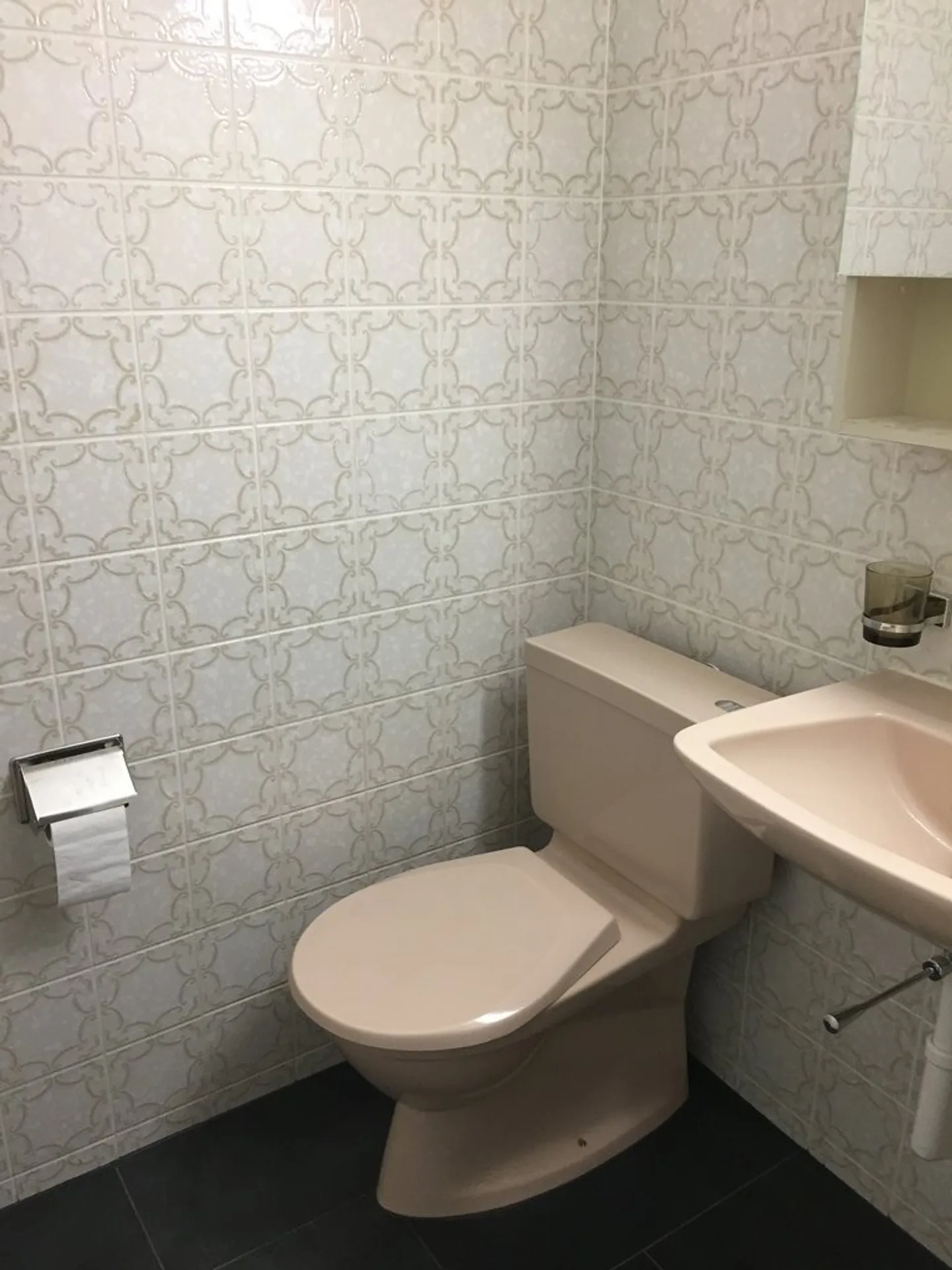 Temporary Gallery Apartment with Fireplace and 2 Balconies - Photo 7 of 9