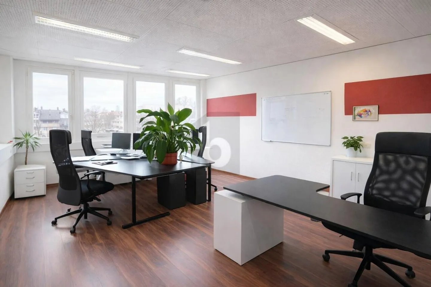 HELL UND RUHIGE UMGEBUNG - Foto 1 von 6