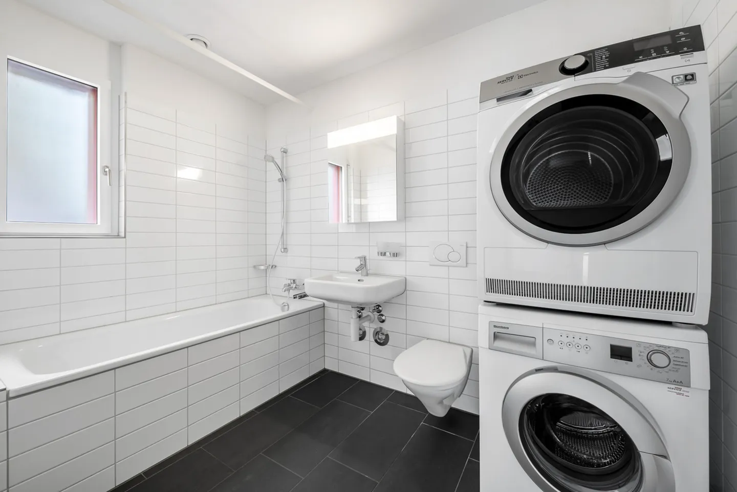 Appartement moderne dans un emplacement central - Photo 5 sur 7