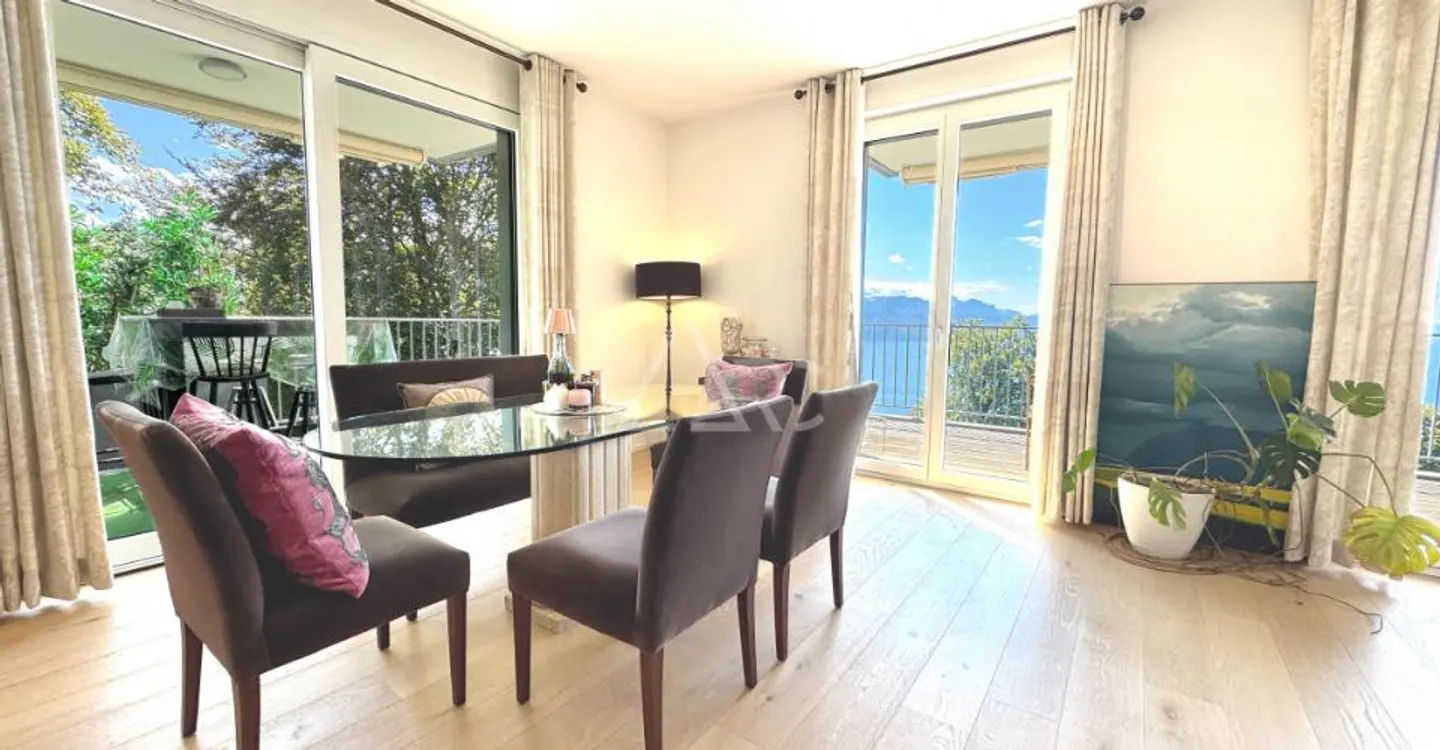 4.5P D’EXCEPTION AVEC VUE PANORAMIQUE SUR LE LÉMAN - Photo 3 sur 9