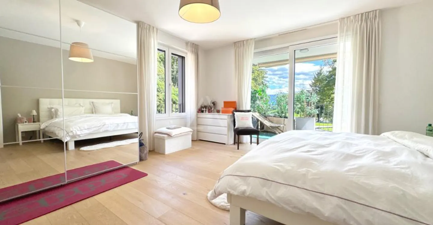 4.5P D’EXCEPTION AVEC VUE PANORAMIQUE SUR LE LÉMAN - Photo 5 sur 9