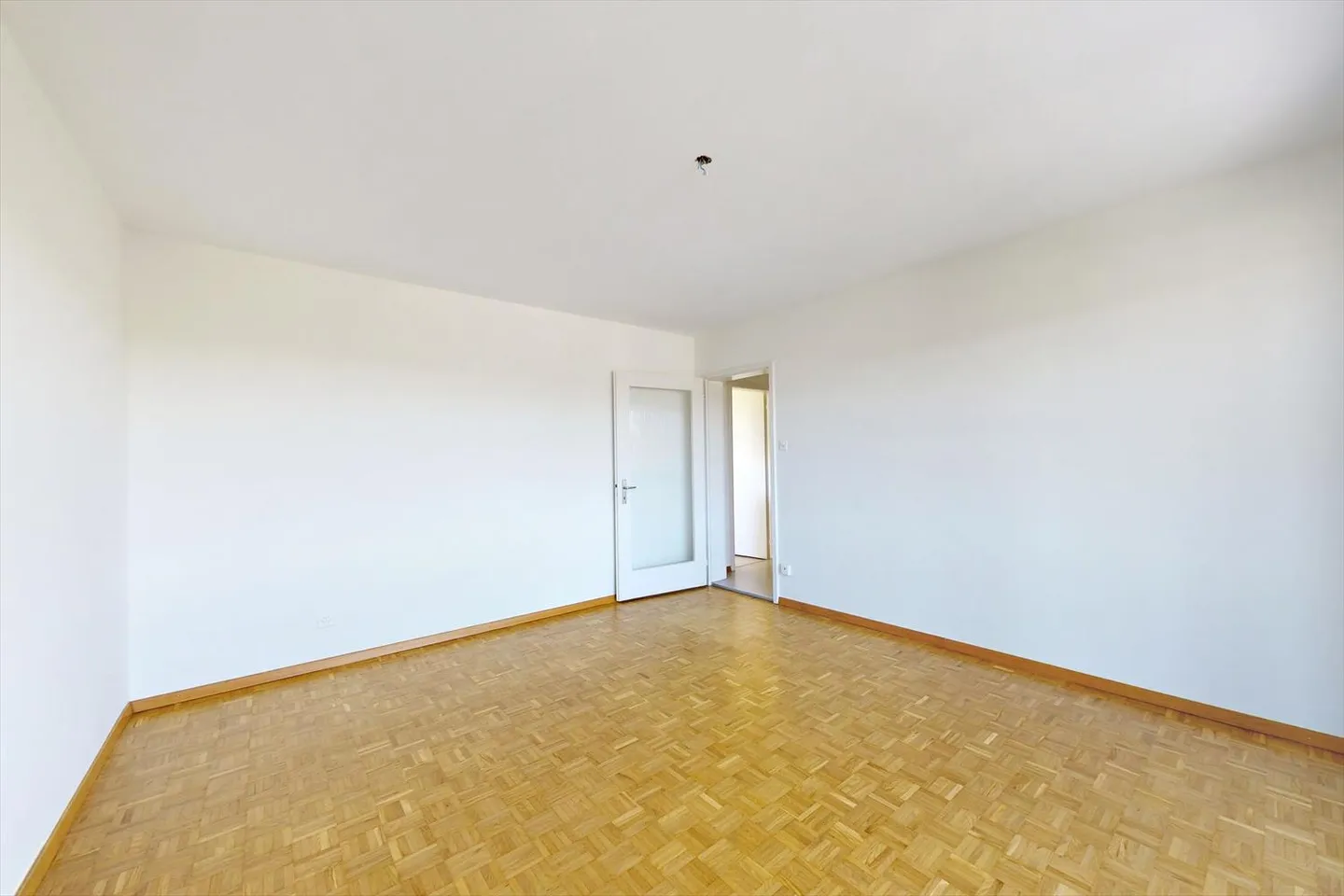 Environnement soigné, emplacement calme - Photo 3 sur 8