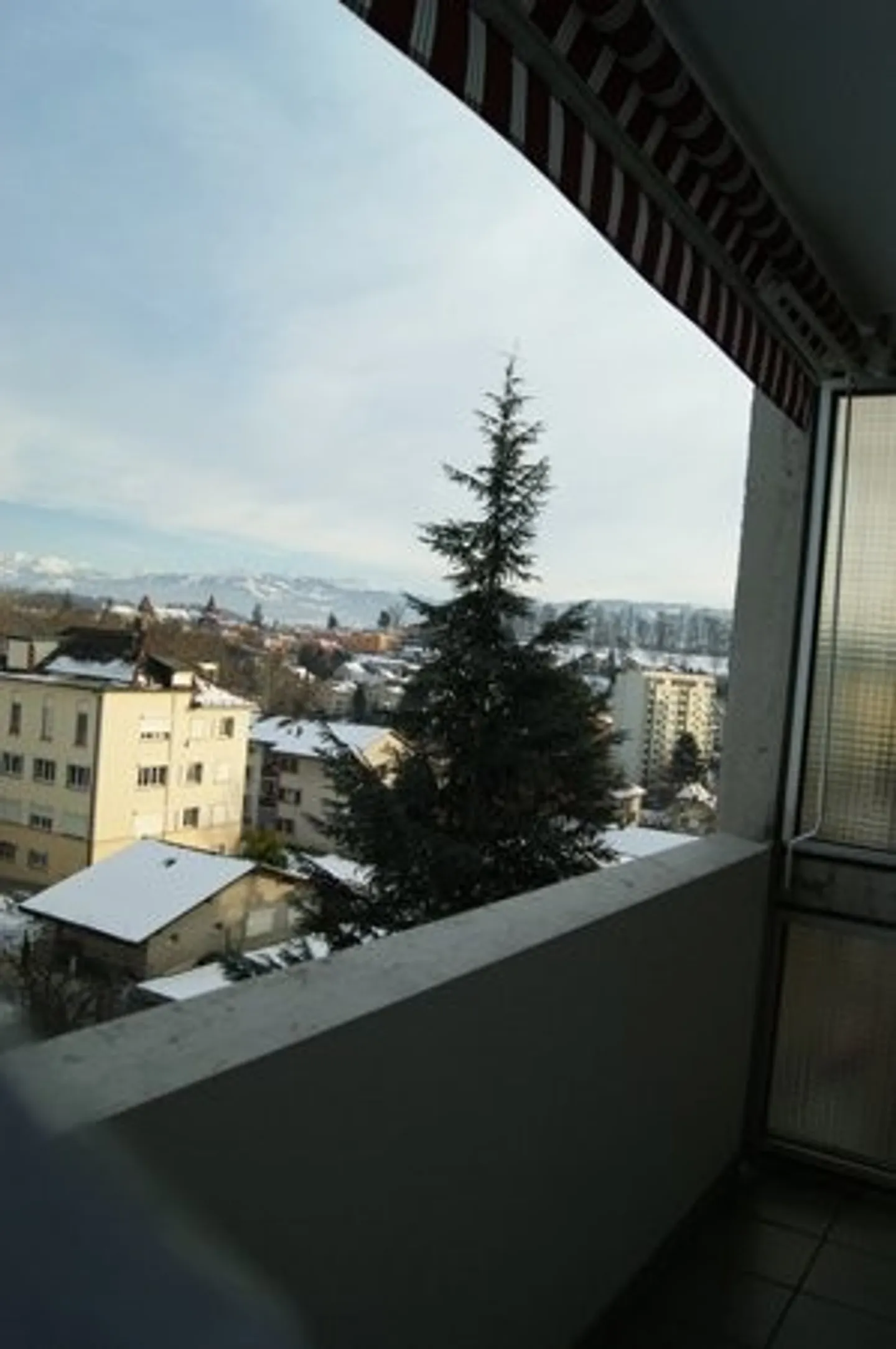 Appartamento 1,5 locali nel quartiere del Giura - Foto 4 di 5
