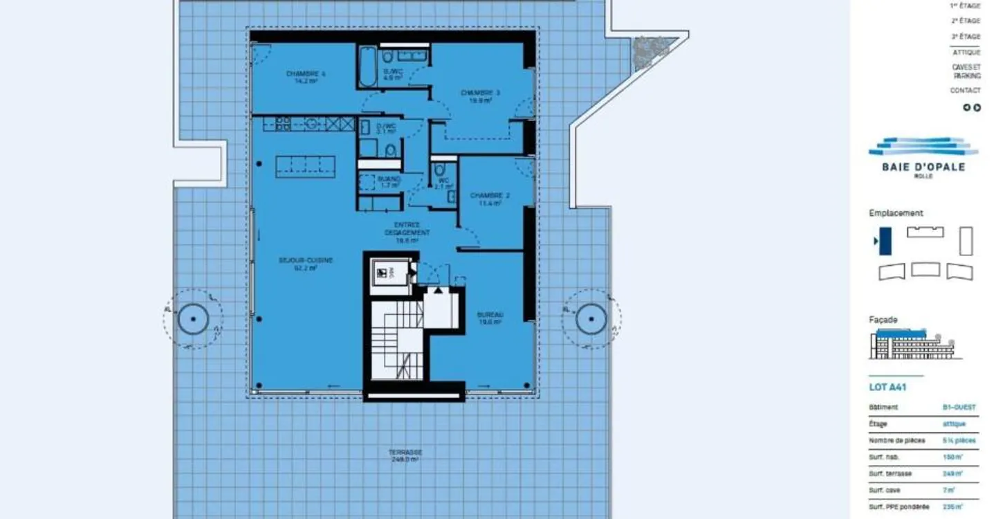 Stunning Penthouse with Rooftop - Photo 12 of 13