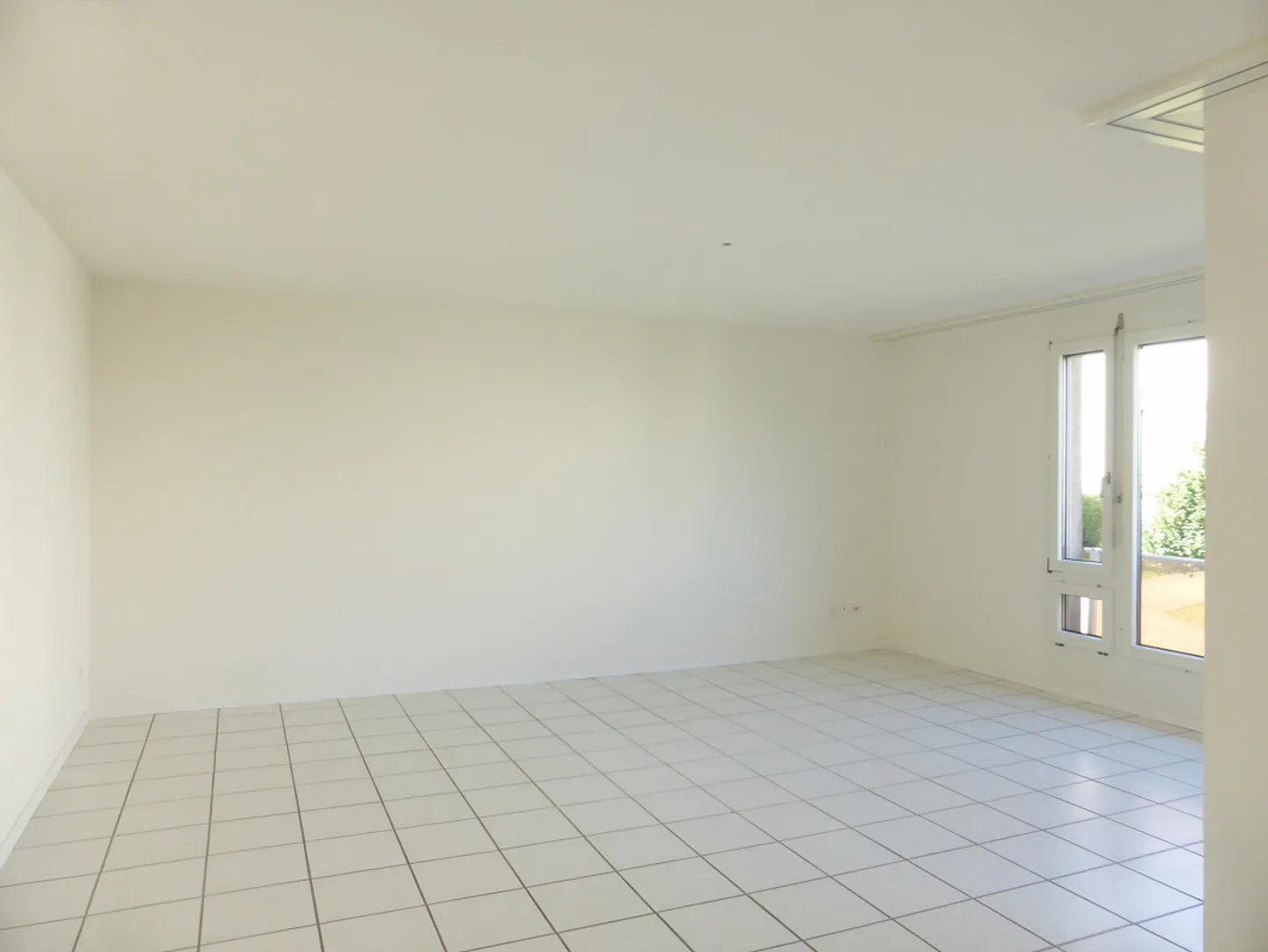 Moderne, helle Wohnung - Foto 10 von 12