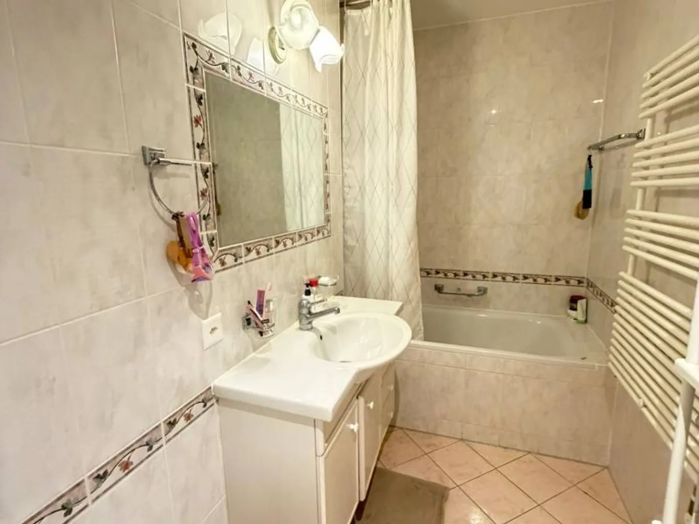 Charmantes Appartement in Nyon - Foto 5 von 7