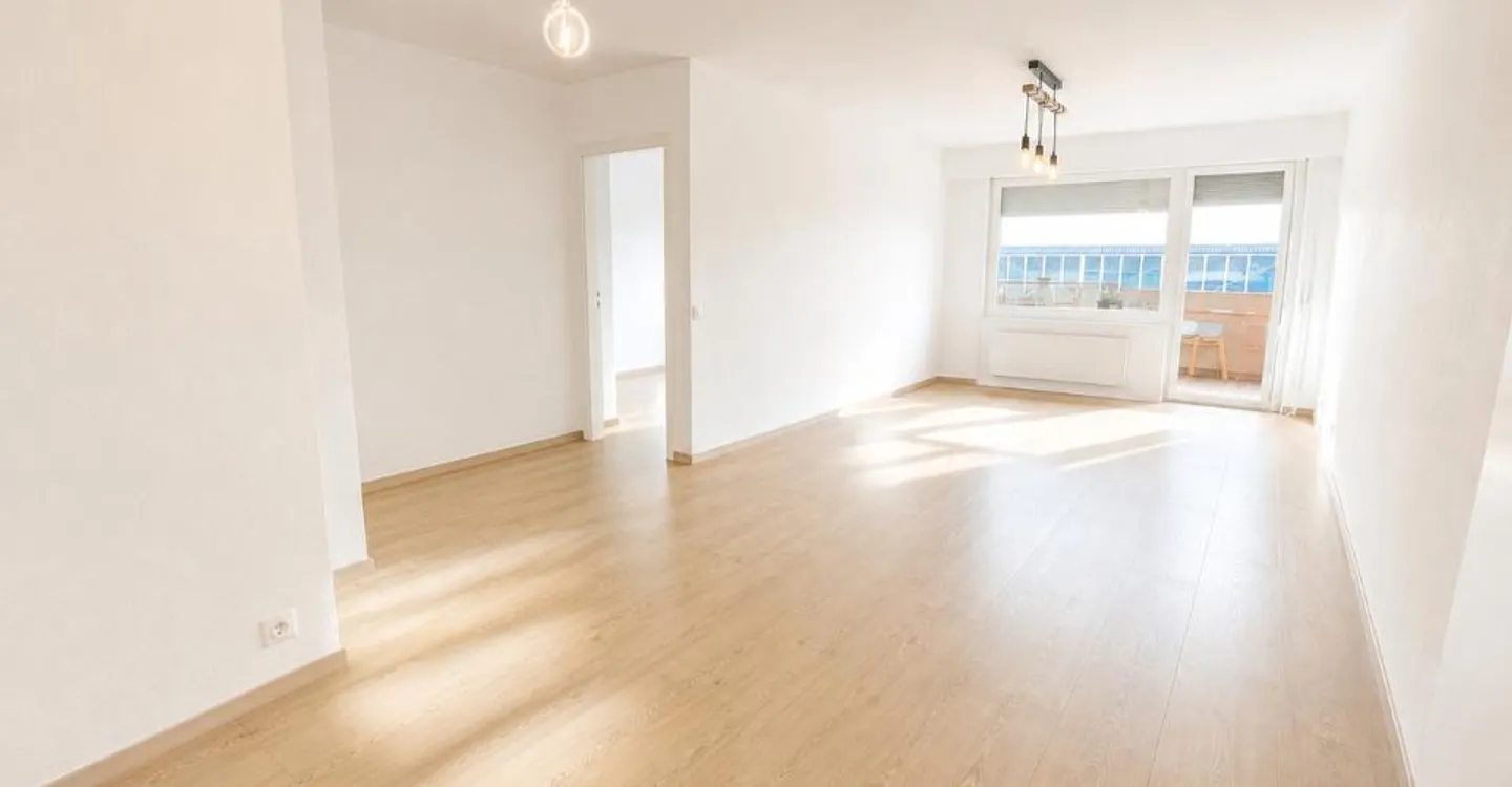 3,5 Zimmer - hell und Balkon - Foto 1 von 10