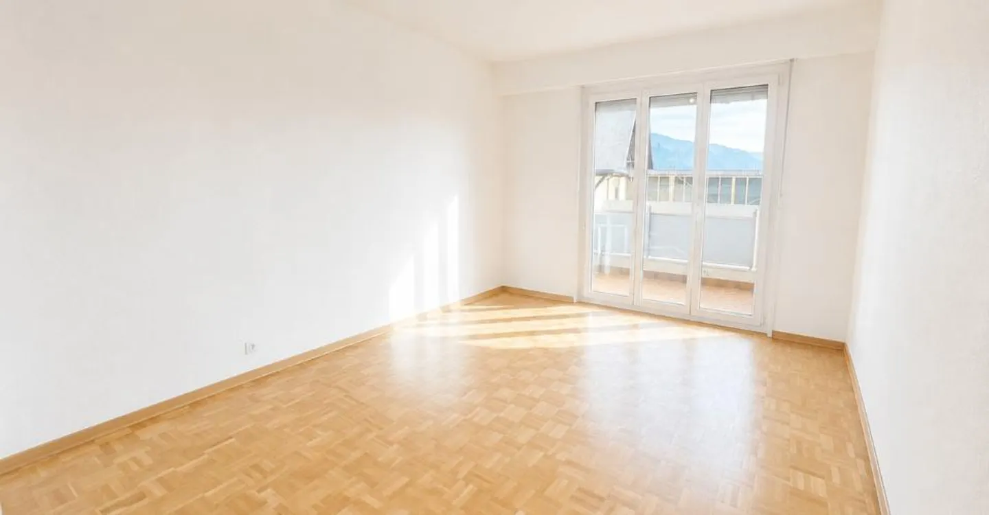 3,5 Zimmer - hell und Balkon - Foto 4 von 10