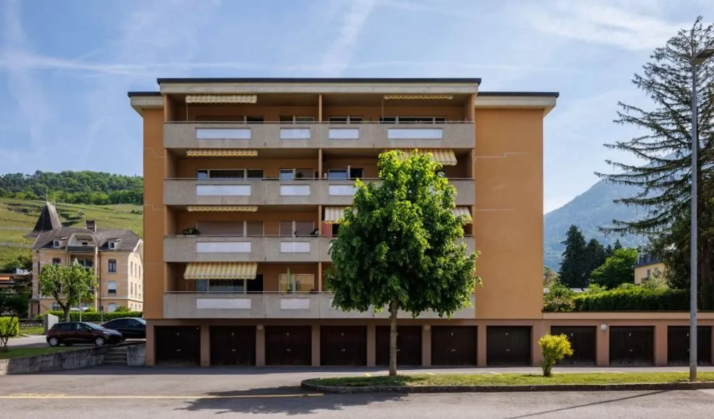Appartamento al 1° piano con 3,5 stanze ristrutturato - Foto 2 di 2