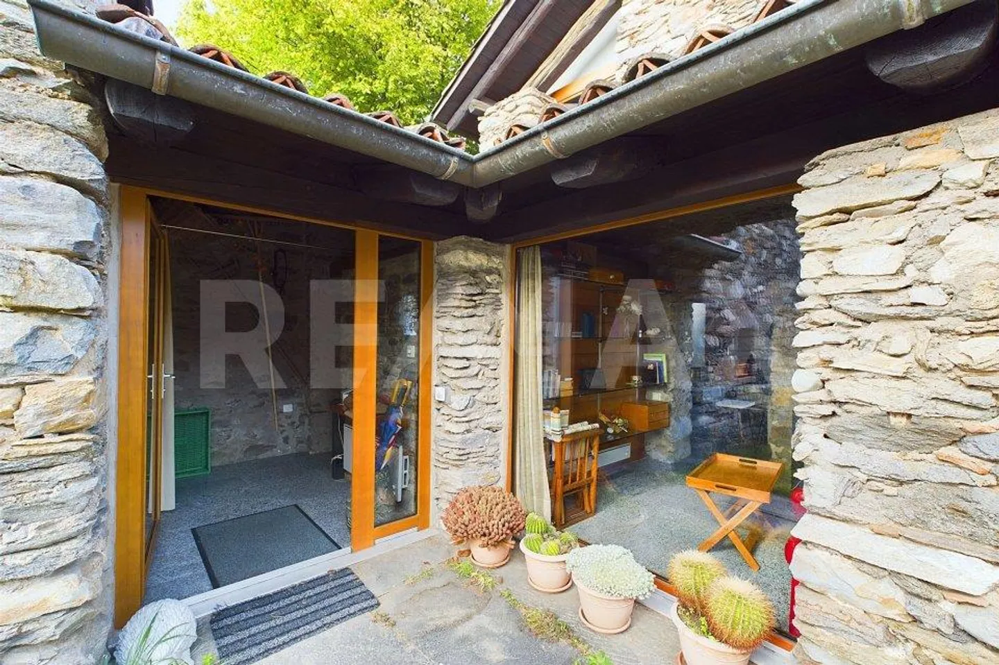 Charmantes rustikales Haus mit Garten - Foto 10 von 13
