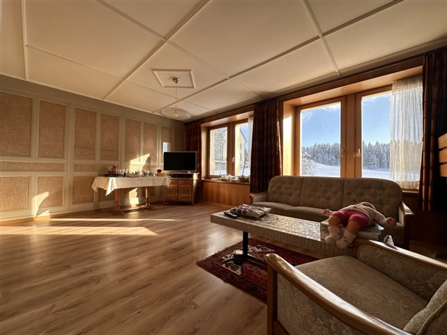 Maison jumelée avec couloir sur les hauteurs du village de Le Séchey, Vallée de Joux - Photo 1 sur 10