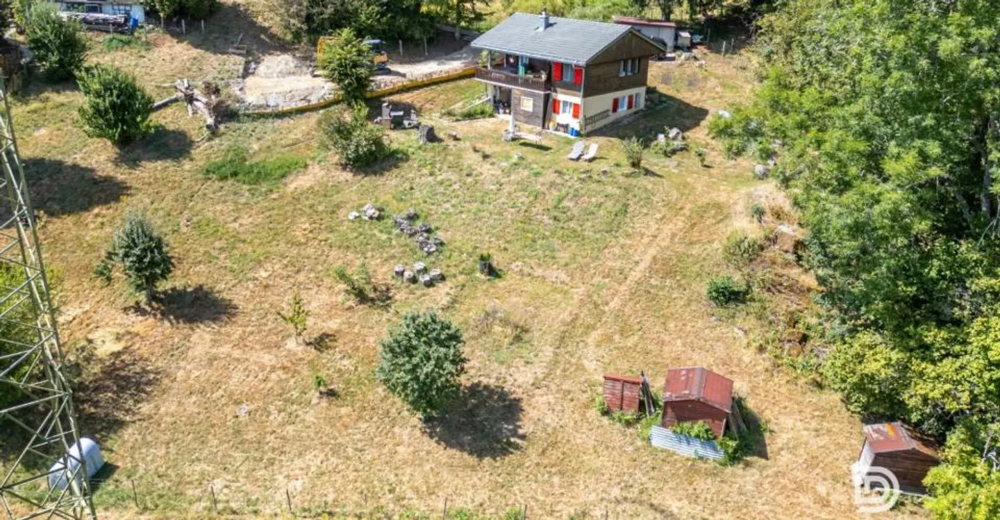 Chalet Charmant avec Vue Lac - Photo 5 sur 13