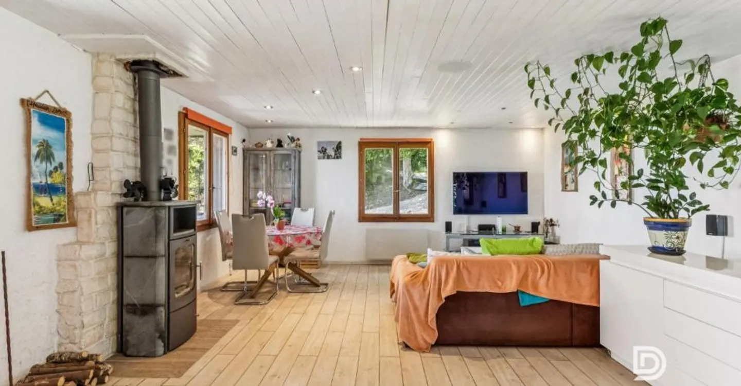Chalet Charmant avec Vue Lac - Photo 6 sur 13