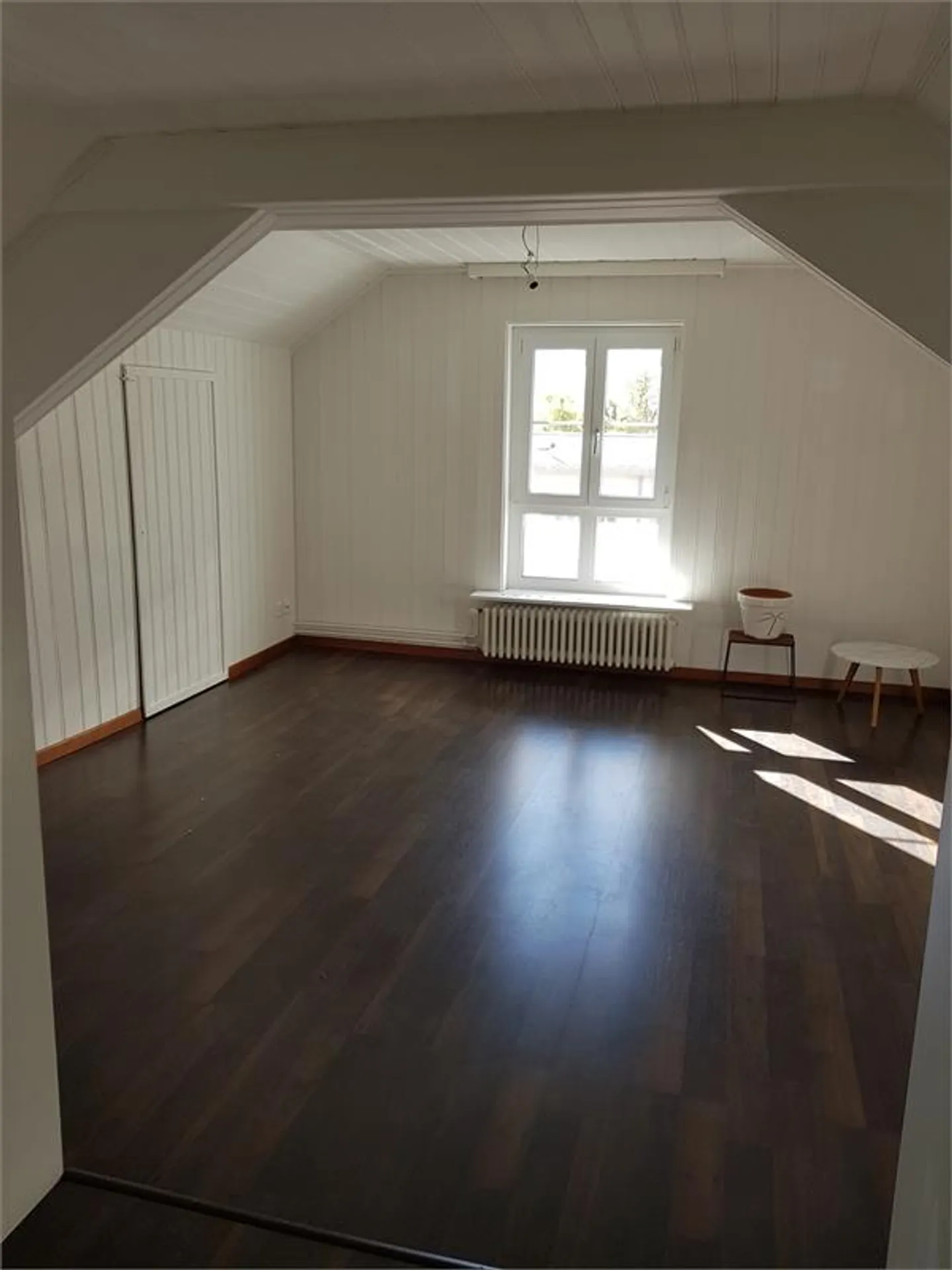 Appartement en attique 3.5 pièces dans un emplacement central - Photo 4 sur 7