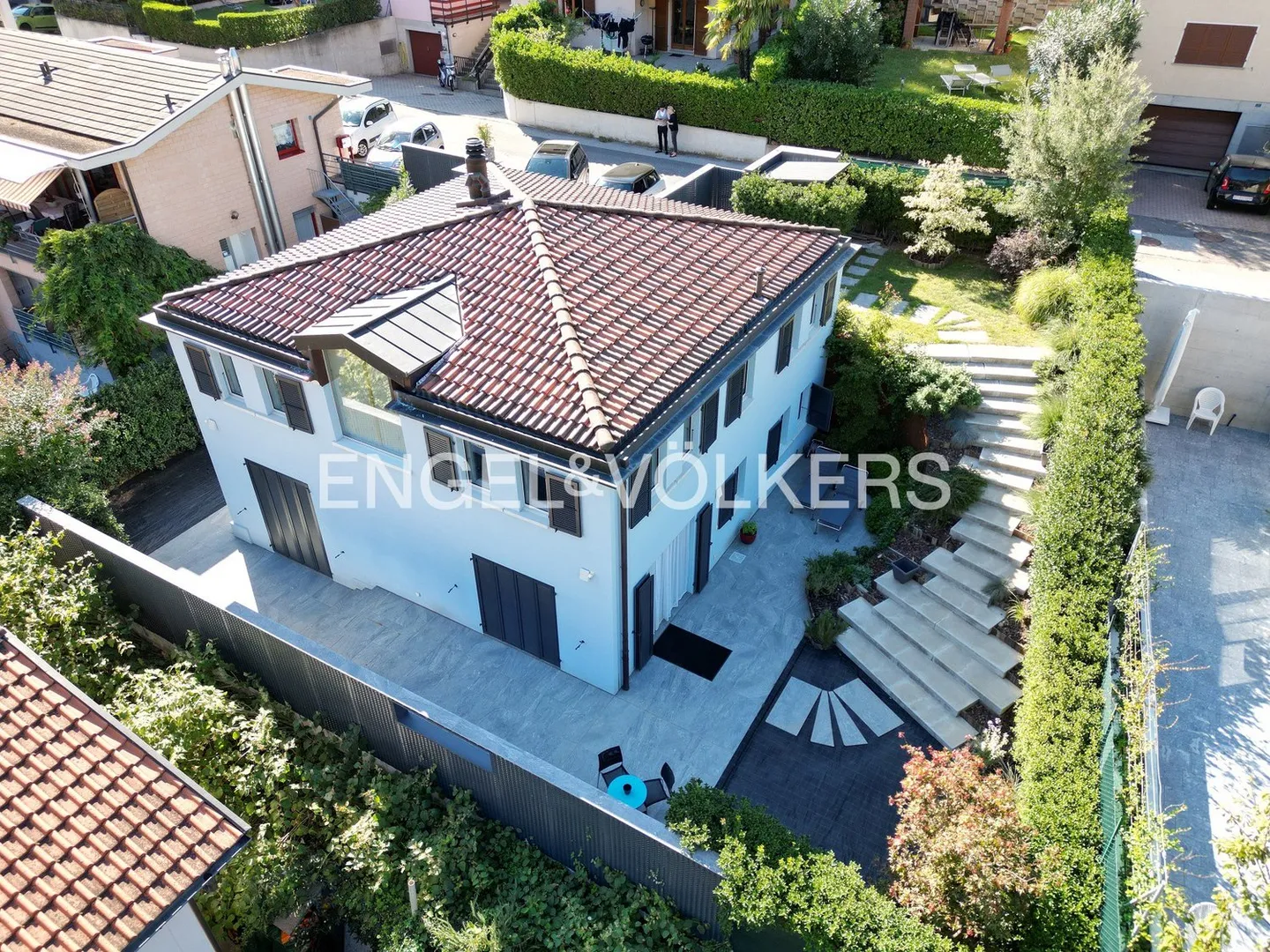 Casa a risparmio energetico in una zona residenziale tranquilla - Foto 1 di 13
