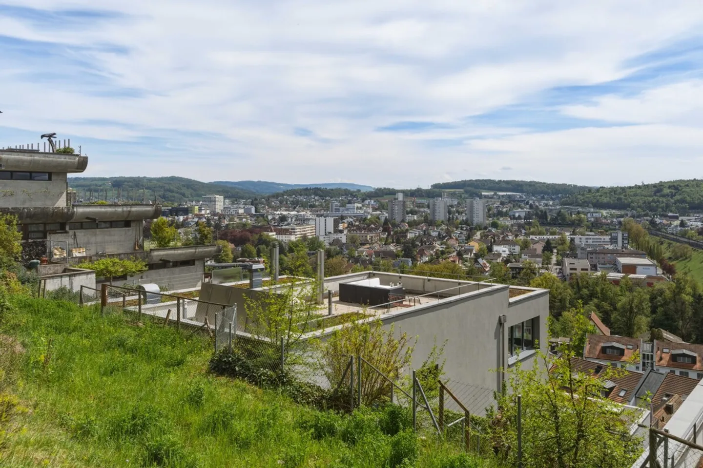 Terrace apartment directly on the edge of the forest with a dream view - Photo 3 of 13