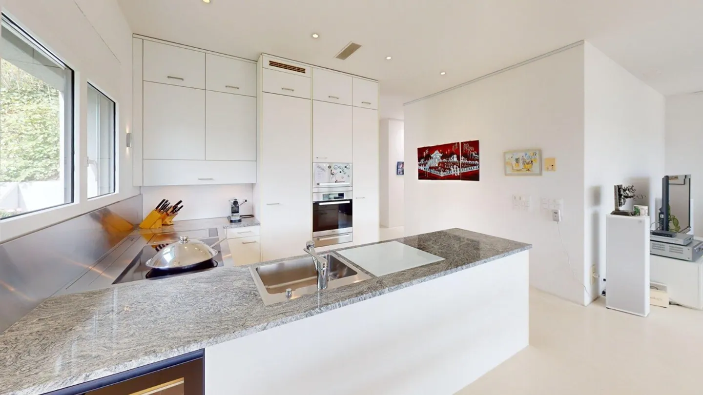 Terrace apartment directly on the edge of the forest with a dream view - Photo 4 of 13