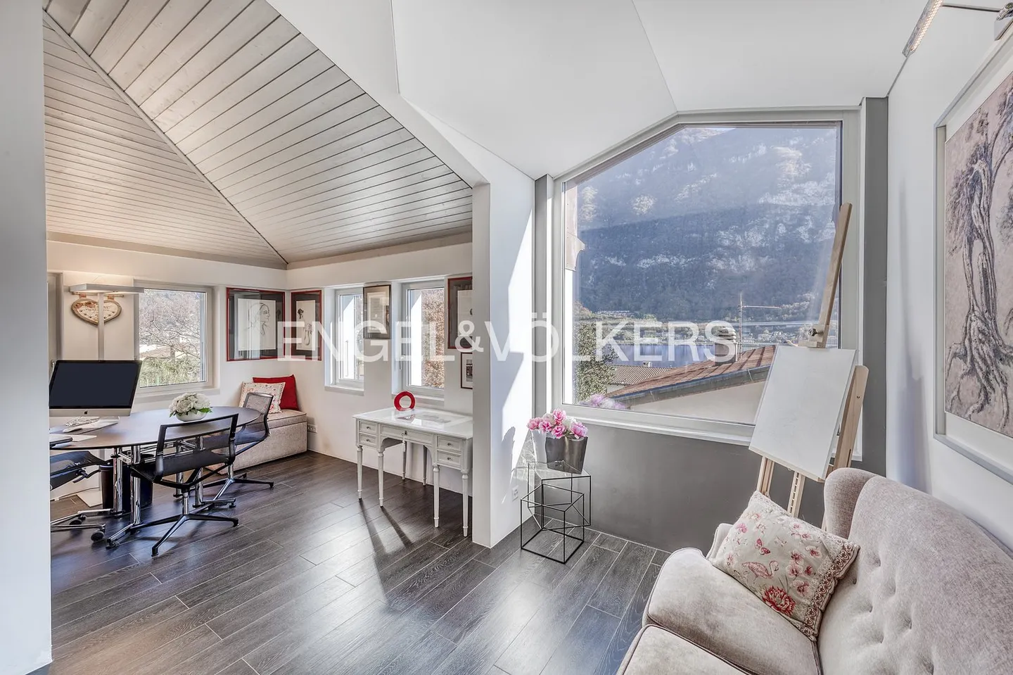 Casa a risparmio energetico in una zona residenziale tranquilla - Foto 5 di 13