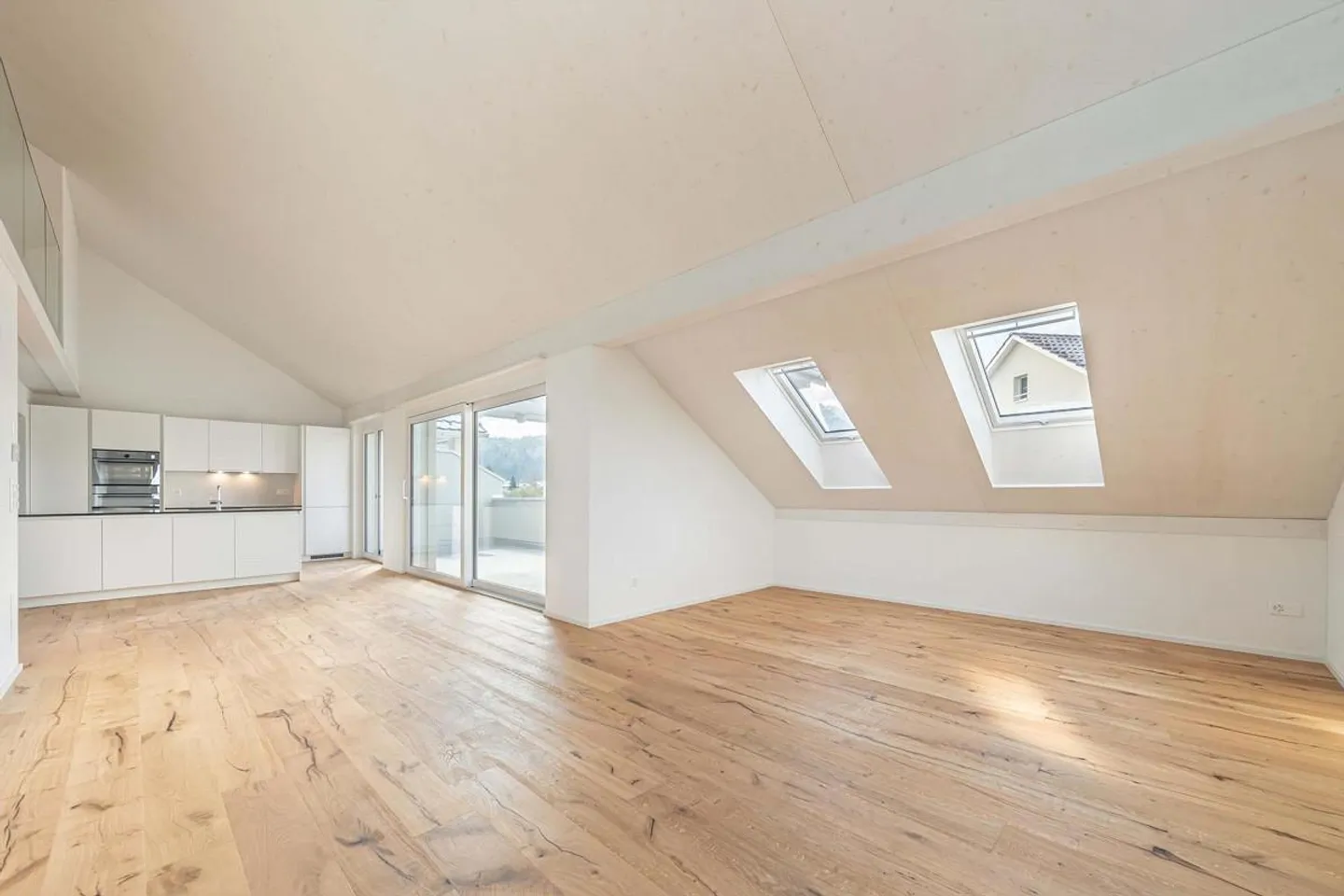 Appartement Galerie Exclusif de 4.5 Pièces avec Grande Loggia et Finition de Haute Qualité - Photo 14 sur 16