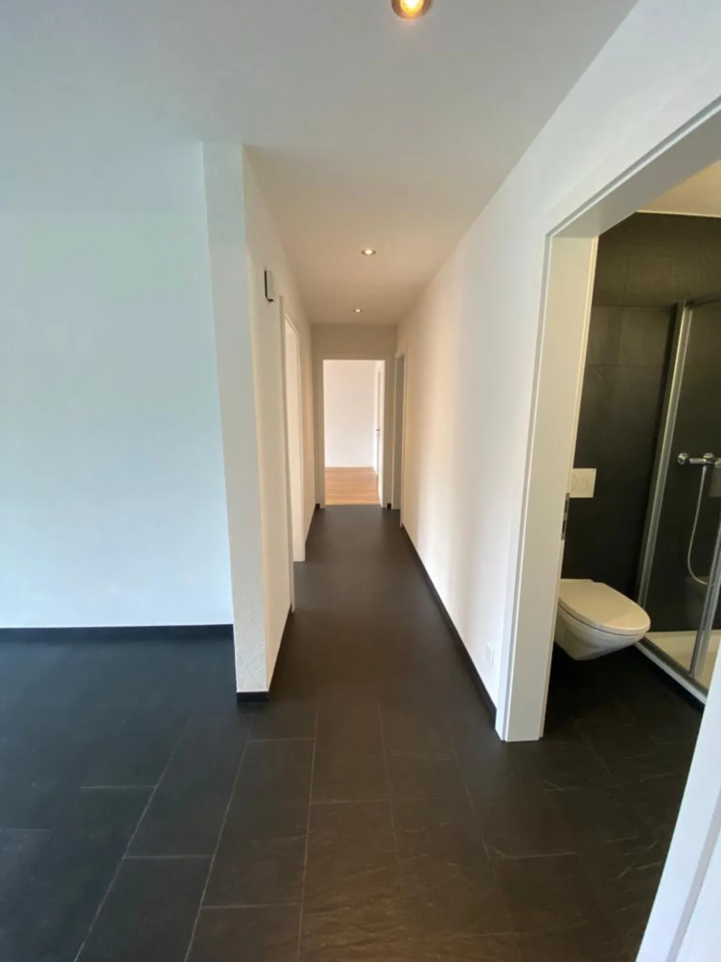 Schönes Apartment in der Nähe aller Annehmlichkeiten im letzten Stock einer PPE - Foto 5 von 10