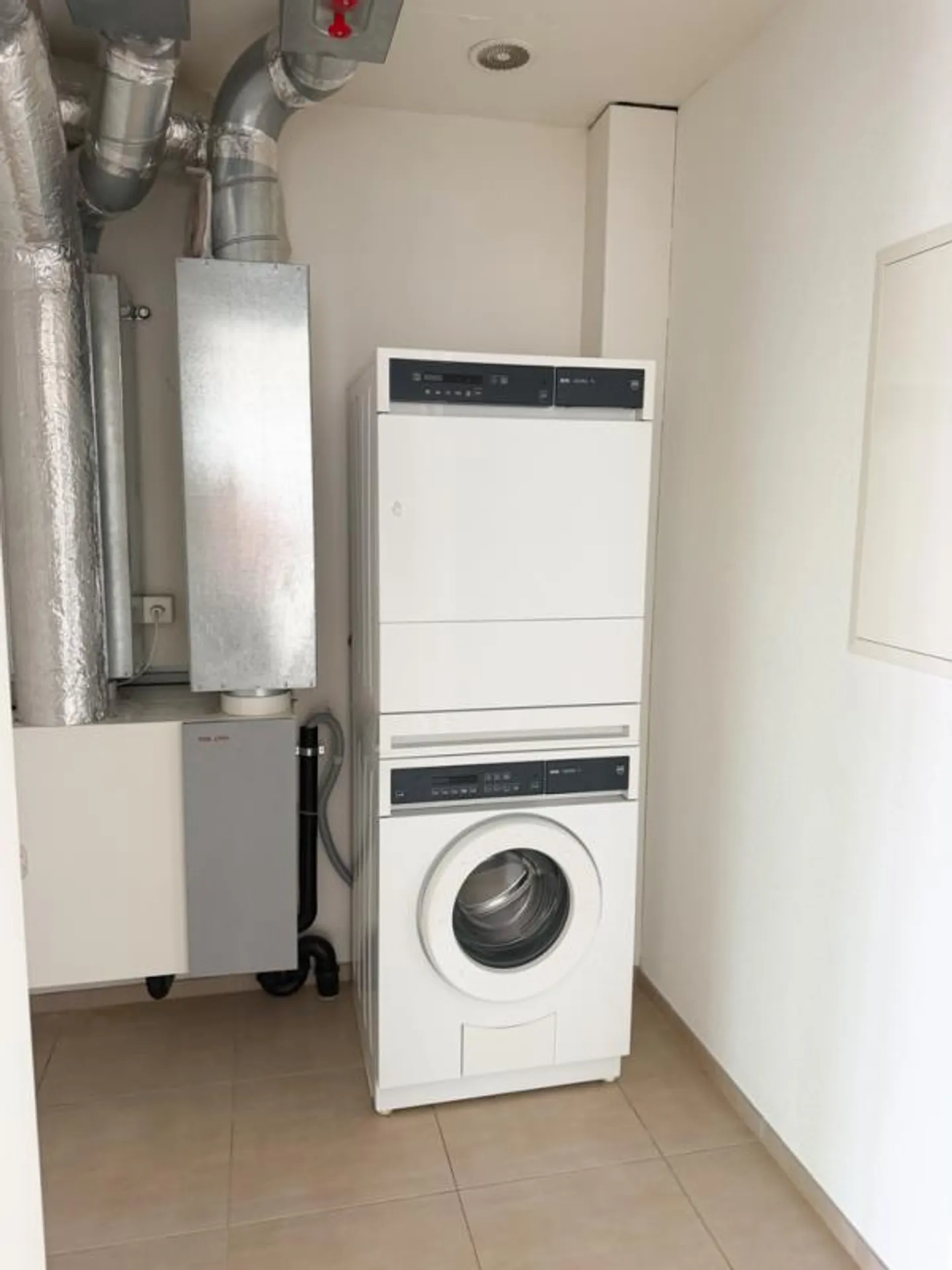 Vivere modernamente in una posizione soleggiata - Foto 11 di 12